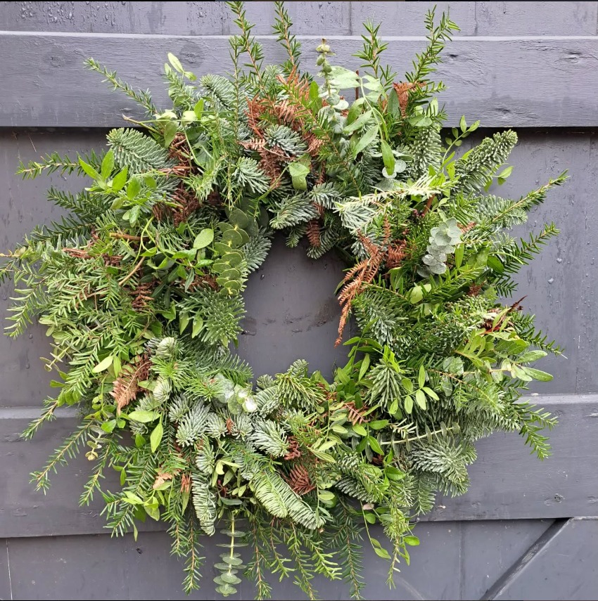 Wreath Workshops are Back! Due to popular demand!
.
.
.
I've teamed up with @claravalevillagehall to run some seasonal winter wreath workshops!
.
.
.
Cosy up by the log burning fire with a glass of fizz and enjoy a relaxed seasonal workshop with everything you need to make your own wreath at Clara Vale Village Hall.
Available on :
Saturday 29 November 11-1pm
Saturday 3 December 11-1pm
To book - Follow the link in my bio and select 'Book Now' followed by the date and number of participants you'd like to book.
Plenty of parking and fully accessible site with toilets.
#christmas2025
#christmaswreath
#wreaths
#crafting