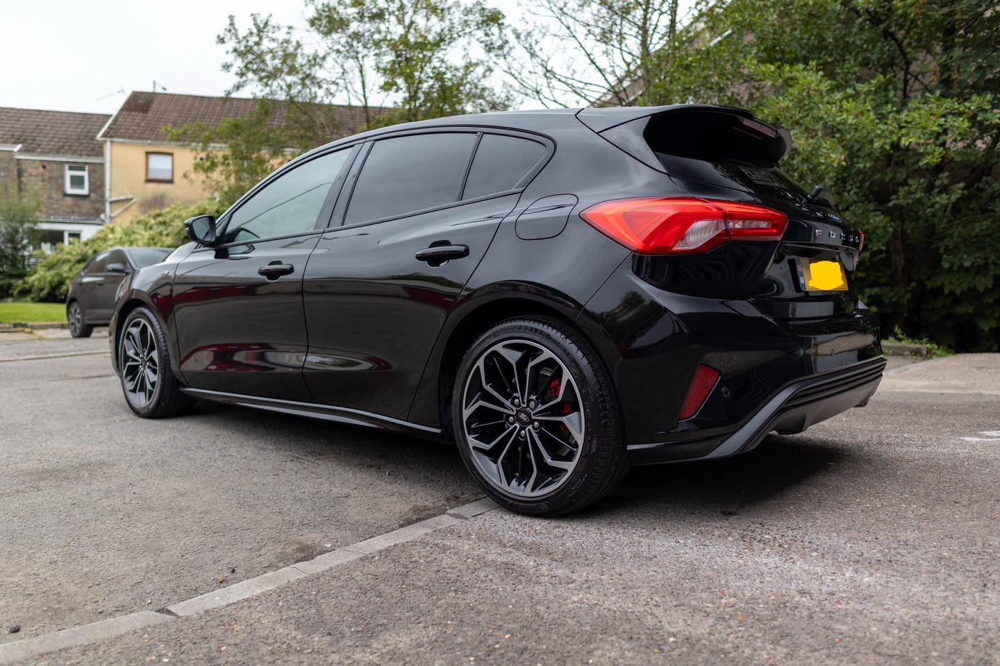 This gorgeous Ford Focus has recently been in with us for the full treatment, and the results speak for themselves โจ
๐น Single Stage Machine Polish โ reducing light swirls and boosting depth & clarity
๐น 3 Year Surpass Ceramic Coating โ unrivalled gloss and long-lasting protection
๐น Full Interior Clean โ leaving it factory fresh inside
Now fully protected and looking its absolute best, ready to be enjoyed for years to come. Another customer driving away with total confidence in their vehicleโs finish.
๐ Valet N Shine โ Unit 2, Gelligron Industrial Estate, Tonyrefail, CF39 8ES
๐ฒ 07392 677411 | www.valetnshine.co.uk
#CeramicCoating #PaintCorrection #DetailingWales #ValetNShine #FordFocus