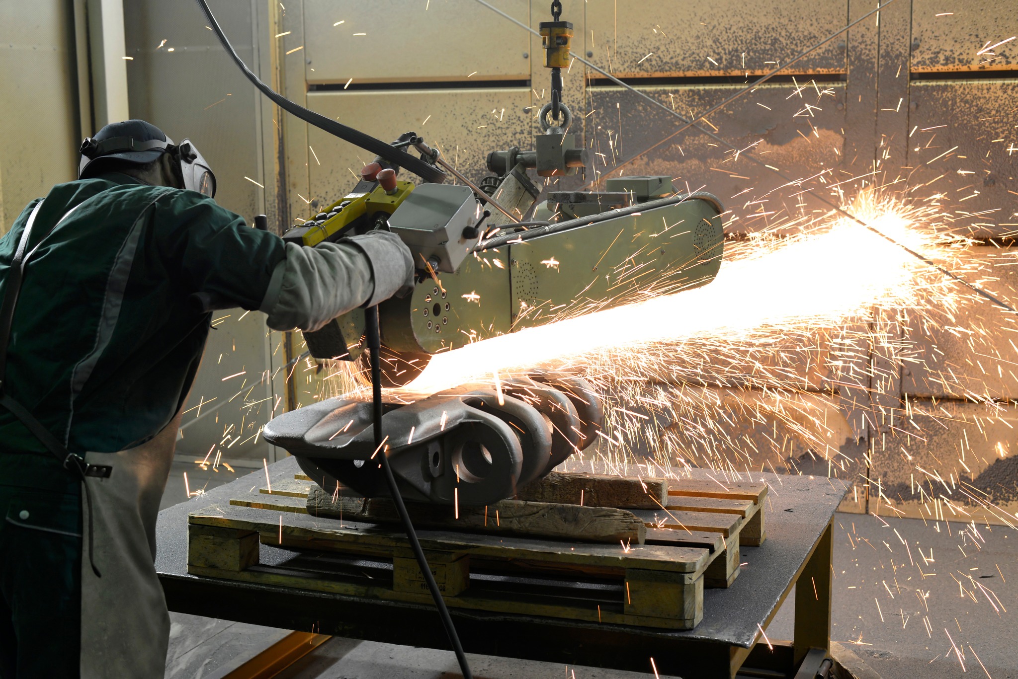 From start to finish, our team ensures every piece is perfectly polished. #PerfectlyPolished #FinishingExcellence #MetalFabrication #MetalAlloyFabrication #MAF #Deburring #Brushing #Finishing