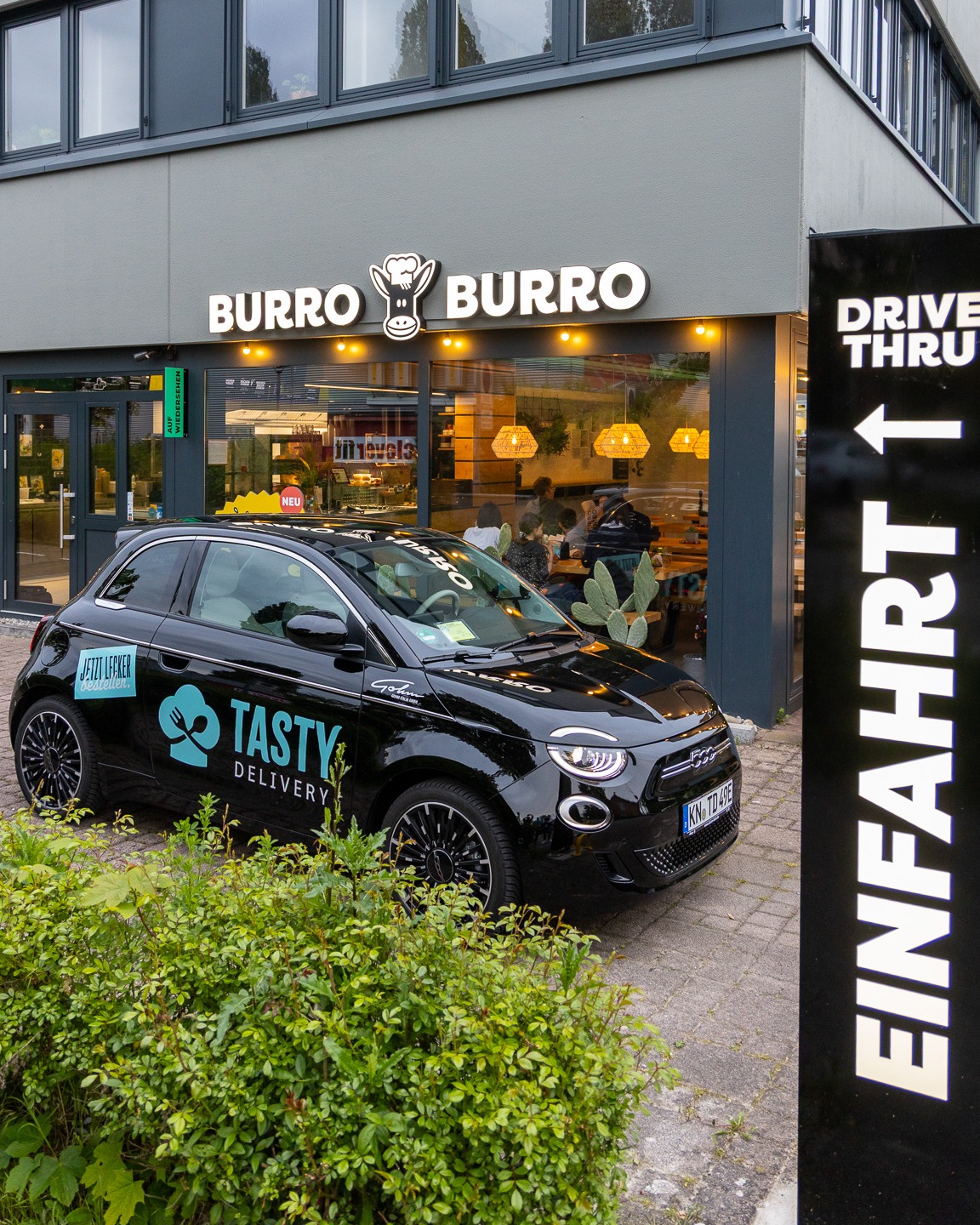 Tasty Delivery – Konstanz is(s)t besser!
Der Lieferdienst mit der größten Auswahl an den besten Restaurants aus Konstanz.
Lokal. Lecker. Schnell bei Dir.
www.tasty-delivery.de
#tastydelivery #tastykonstanz #konstanz #bodensee #lieferservice #lieferdienst #tasty #burroburro