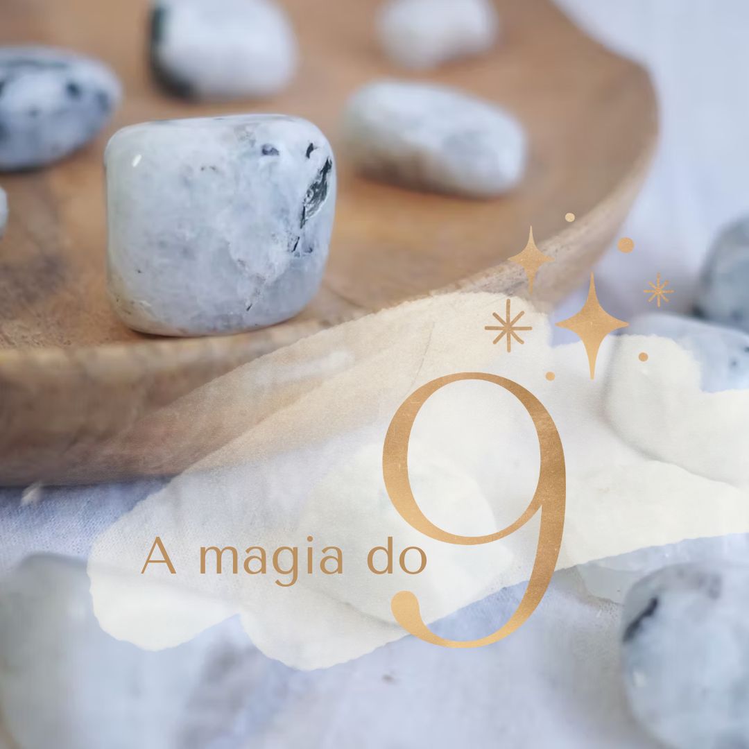 ✨ Hoje, 9 de setembro… mês 9… num ano 9 ✨
O número repete-se, ecoa como um mantra.
O 9 é fim e começo, despedida e sabedoria, maturidade e entrega total.
Na Jami, acreditamos que cada ciclo de nove é um caminho sagrado de aprendizagem, de desafios e de conquistas.
Setembro 2025 (2+0+2+5=9), o nono mês, amplifica esta energia.
É como se o Universo nos sussurrasse… “solta o que já não te serve, fecha as portas do passado e abre espaço para o novo”.
🌙 A 7/9, o Eclipse Lunar em Peixes abriu uma janela de purificação.
Medos, mágoas e dependências emocionais vieram à superfície para serem dissolvidos. Um eclipse é sempre um convite à verdade: duro e libertador, porque onde há sombra, há também luz à espera de nascer.
🍂 No dia 22/9/2025, chega o Equinócio de Outono.
Um dia que soma 22 (2+2+9+2+0+2+5=22), Número Mestre Construtor, a energia de transformar sonhos em realidade.
E nesse mesmo dia… Lua Nova. Novo ciclo.
Dois portais em simultâneo:
✨ O da natureza, que equilibra e renova
✨ O da numerologia, que manifesta e constrói
💫 Setembro é mês de soltar e recomeçar.
Se pudesses libertar uma única coisa agora, qual seria?
Na Jami convidamos-te a refletir… a sentir este portal como a oportunidade de fechares as portas do que já não importa para que se abram as do que verdadeiramente mereces.
🔮 Oferta Especial Jami
De 9 a 18/9:
🌙 9% de desconto direto
🌙 30% na Coleção Cristalina e na Formação de Terapeuta Holístico (código PORTAL2230)
🌙 Em compras acima de 22€, 22% em toda a loja + Oferta exclusiva de um Pêndulo em Pedra da Lua, com saco, gráfico e guia de sintonização (código PORTAL22)
✨ Porquê a Pedra da Lua?
Porque é a pedra que se liga aos ciclos lunares, que acalma, purifica e guia os novos inícios.
Tal como o número 9 pede para fechar ciclos, a Pedra da Lua ajuda a libertar emoções antigas e a abrir espaço para o renascimento.
No portal 22/9, com Equinócio e Lua Nova, é a guardiã perfeita para manifestar sonhos e alinhar intenções com o Universo.
#Portal99 #Portal229 #Numerologia #AnoUniversal9 #Equinocio #LuaNova #EclipseLunar «#PedradaLua #CristaisPortugal #crystalshop