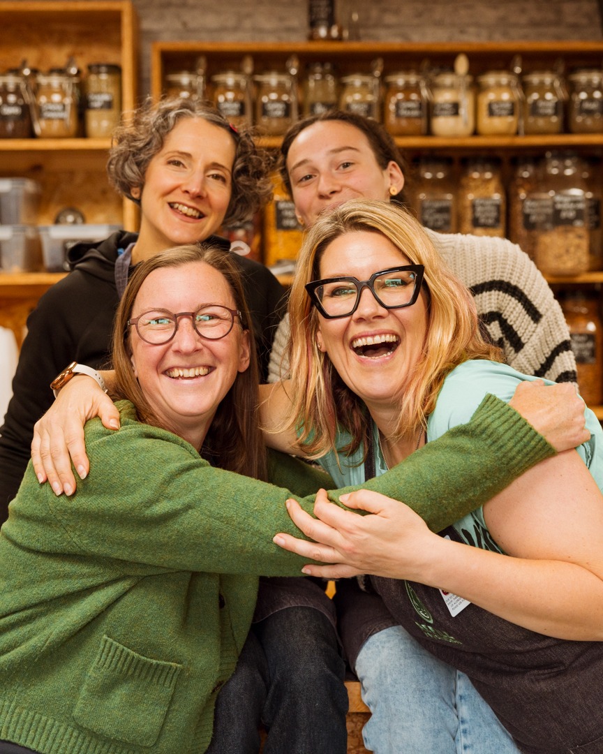 Are you new to refilling?
Don’t worry that's what we're here for.
🫙 Bring your empty containers, bags, tubs and boxes
💚 Tell us what you’d like (there's LOTS for you to browse in store)
Once you know what you want, we'll weigh it out in front of you, tot it all up on the till and you pay - simple
Here are some measures we're used to working to 😉
⚖️ ‘A bit’
⚖️ ‘A smidge’
⚖️ ‘A load’
⚖️ ‘A bag / bottle / jar full’
⚖️ ‘A teeny, tiny bit’
We're with you every step of the way.
Come and see us.
We're open 9am - 4pm Monday - Saturday / 8pm Thursdays