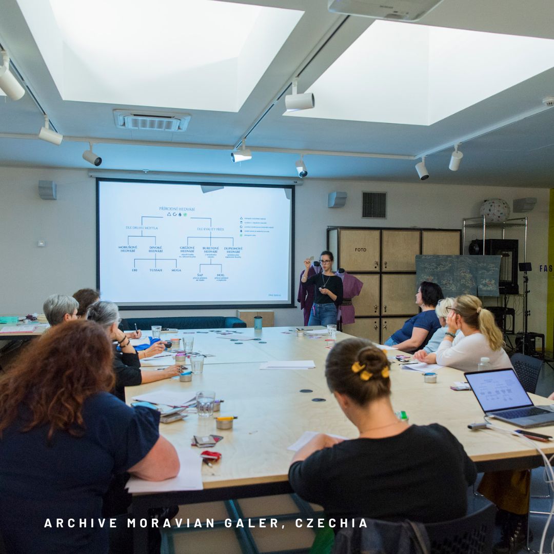 #purplyworkshop v @moravskagalerie - it is great to be able to look back and see what a great day full of inspiration it was. Thank you once again for having us - we will try to continue to spread the world about 🇨🇿 Czech fashion, 🇨🇿Czech fabrics and it quality.
---
#purplyworkshop v @moravskagalerie - je skvělé se ohlédnout zpět a uvědomit si, jak skvělý den plný inspirace to byl. Ještě jednou děkujeme za pozvání - budeme se snažit i nadále šířit do světa informace o 🇨🇿 české módě, 🇨🇿českých látkách a jejich kvalitě.