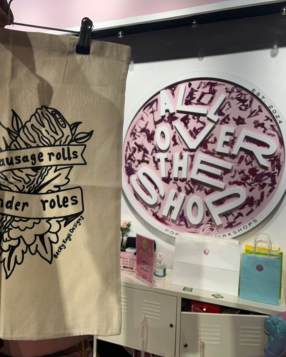 ✅ Supporting independent businesses
✅ Promoting buying local
✅ Engaging with the community
✅ Enriching the retail experience
All Over the Shop does it all from their centrally located space in Liverpool's @metquarter.
It's not easy competing in the retail world as a small independent creator, but @allovertheshop_nw combats this by using their network to shout about the amazing traders within the store.
Using their loyal social media following, regional media and experience to support, they can showcase the unique products that you won't find anywhere else.