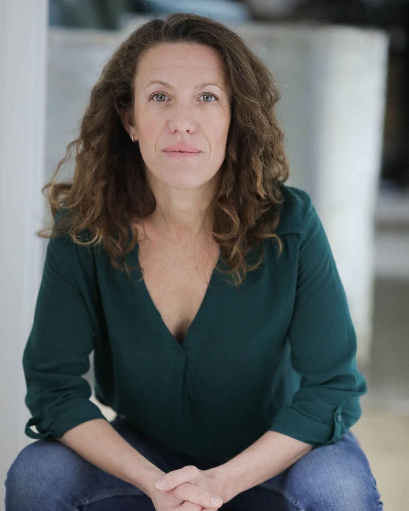 🌟 APPRenez AVEC SAMANTHA GRASSIAN, NOTRE FORMATRICE EXPERTE ! 🎭 Formation Méthodes Américaines !
14 ans d’expérience aux États-Unis, une maîtrise parfaite des méthodes américaines, et une passion pour la transmission : Samantha Grassian est la formatrice qu’il vous faut pour transformer votre jeu !
💬 "Samantha a su me guider avec précision et bienveillance. Une révélation !" – Un stagiaire
🔹 Son approche :
✅ Théorie + Pratique pour un apprentissage complet
✅ Exercices sur mesure pour chaque participant
✅ Un accompagnement personnalisé pour révéler votre potentiel
📅 Formation du 20 au 31 octobre 2025 – Bordeaux
💰 Financement possible (AFDAS/Pôle Emploi)
👉 Ne manquez pas cette opportunité unique !
www.idealstheatre.org
#Théâtre #FormationActeur #SamanthaGrassian #MéthodesAméricaines #Bordeaux