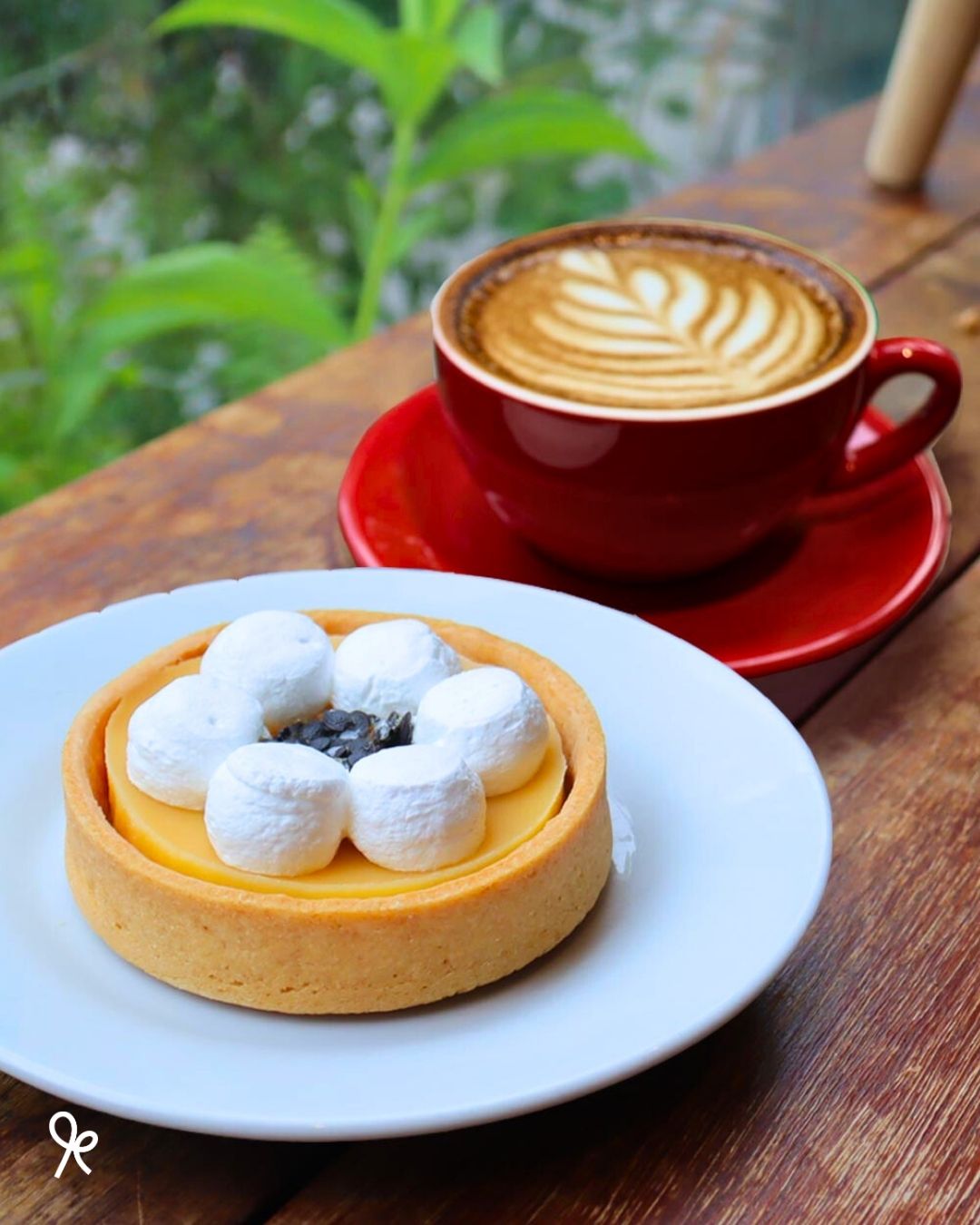 ✨ NEW: $10.90 High Tea Treat ✨
Your weekday afternoons just got sweeter 🍰☕
For just $10.90, pick any pastry or cake + your choice of coffee!
Available Monday to Friday, 2–6pm.
➕ Upgrade to an iced coffee or hot Gryphon Tea for just $1.09.
📍 Dine-in only | 1 redemption per pax | Not applicable with other promos/discounts | Not applicable on PH.
Tag your tea-time buddy; it’s too good to miss! 💛