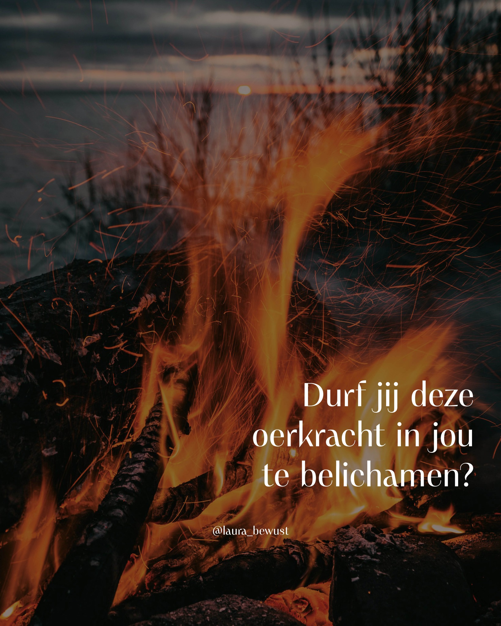 🔥 Er leeft een vuur in jou. Een bron van #scheppingskracht, sensualiteit en pure levensenergie. Het is de energie die leven creëert. Die jou laat stralen. Die je inspireert om je diepste #verlangens werkelijkheid te maken. En toch… vaak houden we dit vuur klein. We temmen het. We stoppen het weg.
Uit angst voor onze eigen intensiteit. Uit oude overtuigingen. Of uit schaamte die niet van ons is maar generaties teruggaat.
Maar wat gebeurt er als je dit vuur écht durft aan te zetten? Als je jezelf toestaat om te vlammen, volledig aanwezig, krachtig en sensueel?
💫 Dan stroomt je #creatiekracht als nooit tevoren.
💫 Dan voel je verbinding met jezelf, je lichaam en de mensen om je heen.
💫 Dan wordt jouw sensualiteit je superpower.
Op maandagavond 13 oktober neem ik je mee in een online groepssessie die jouw #seksueleenergie weer vrijmaakt. We laten oude blokkades los en activeren jouw innerlijke vuur, zodat je levensenergie weer voluit kan branden.
Na deze online groepssessie voel je meer #verbinding met jezelf, je lichaam, je omgeving en je (toekomstige) partner. Je maakt van jouw #sensualiteit je superpower, voelt je zelfverzekerd, geïnspireerd, creatief en gemotiveerd. Alles komt in een stroomversnelling!
Durf jij deze oerkracht in jou te belichamen? Meld je aan en ontdek een nieuw level van intimiteit, #passie, #inspiratie, #wijsheid, nieuwe creaties en vervulling op alle vlakken in je leven!
Deze sessie volg je volledig anoniem, vanuit jouw eigen fijne plek. Je hoeft niet seksueel actief te zijn om meer vervulling te ervaren – het gaat om jouw pure #levensenergie.
Meld jij je dit weekend nog aan? Dan slechts 69 euro. Vanaf maandag 29 september gaat de prijs omhoog naar 89.
Kun je er niet live bij zijn, maar wil je deze sessie wel graag volgen? Meld je dan alsnog aan, je ontvangt de volgende dat een link met de opname die t/m zondag 19 oktober 23:59uur te beluisteren is.
Meld je nu aan voor deze sessie via de link in mijn bio.