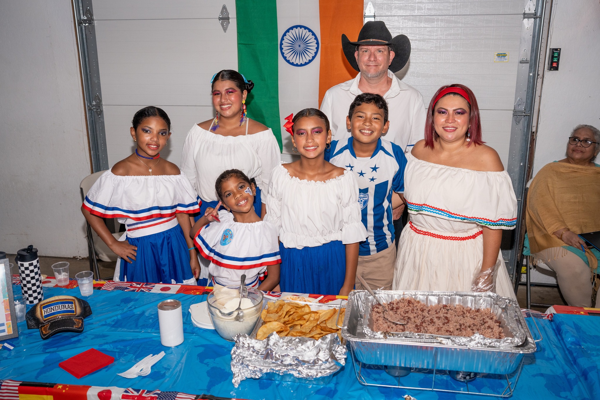 Hispanic Heritage Month (Sept 15–Oct 15) is a time to honor the culture, traditions and contributions of Hispanic and Latino families in our community. 🌎💛
We are grateful to walk alongside families from 91 countries, including many Hispanic and Latino neighbors who bring richness, resilience and joy to our classrooms and community. We celebrate you today and every day! Thank you for making Central Ohio a more vibrant, welcoming place for all.
Join our community this fall as a volunteer at 3-Generation Family ESL - link in bio and stories.
#HispanicHeritageMonth #FestaCommunity #FamilyEnglish #ESL #ColumbusOhio