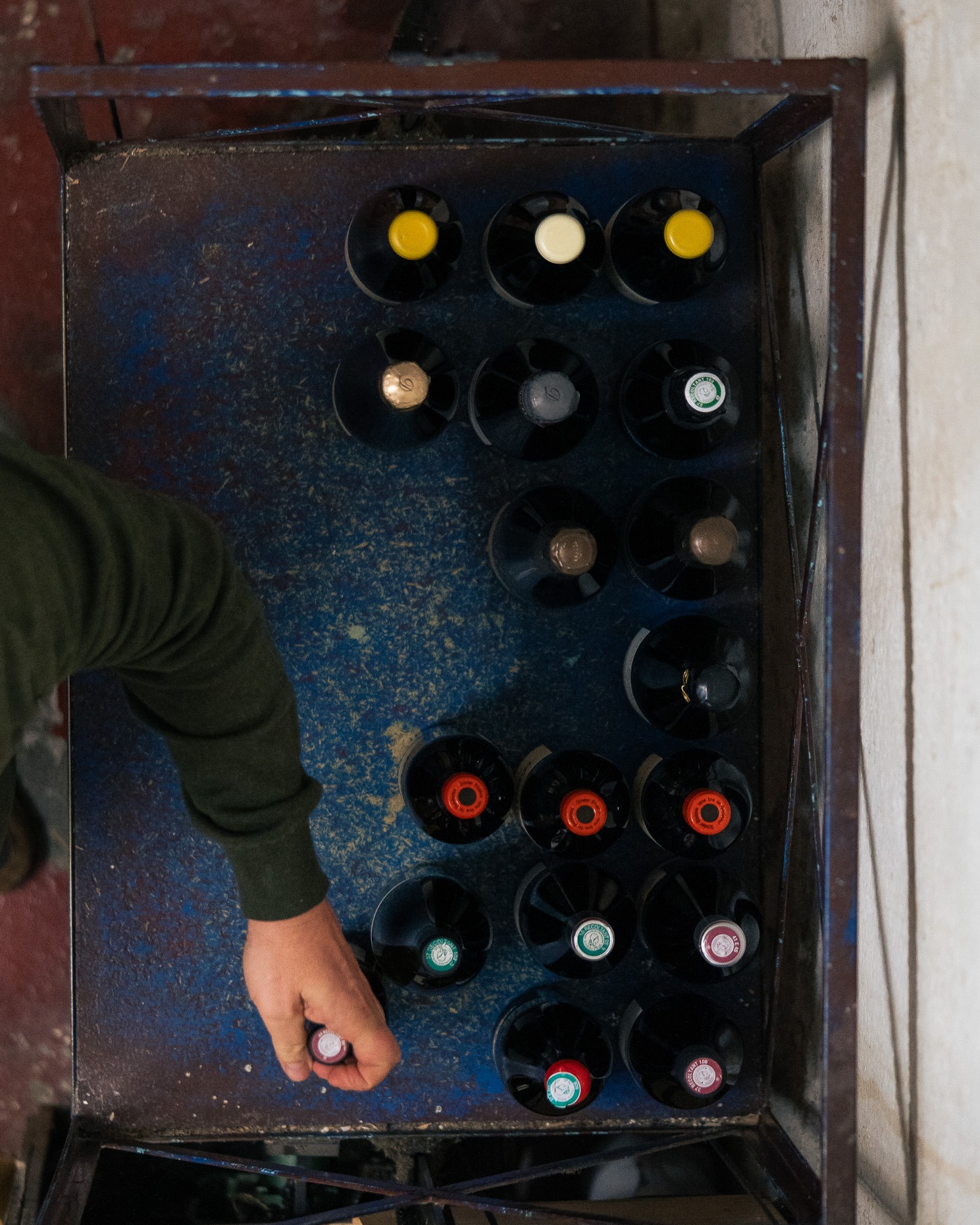 Con el regreso a la rutina 🍂, en TIERRA nos preparamos para recibir una temporada llena de novedades. Muy pronto descubrirás nuevas propuestas pensadas para sorprenderte y seguir acercándote al mundo del vino. Mantente atentx y no pierdas de vista lo que está por llegar 🤯