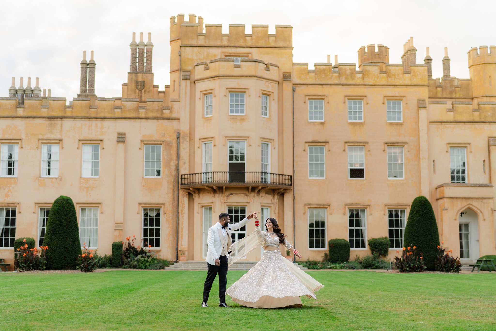 Imagine dancing into your wedding with a backdrop like this? 🤩
Beautiful Bride & Groom: @natashasirax & @bobbygharu ✨
.
#dittonmanor #luxurywedding #marqueewedding #culturalwedding #asianwedding #weddingreception #luxuryvenue #exclusiveusevenue #berkshirewedding #ukweddings #englishweddingvenue #dreamwedding #weddinggoals #weddingdecor #weddingflowers #banquetstyle #grandwedding #bridetobe2025 #shesaidyes #gettingmarried