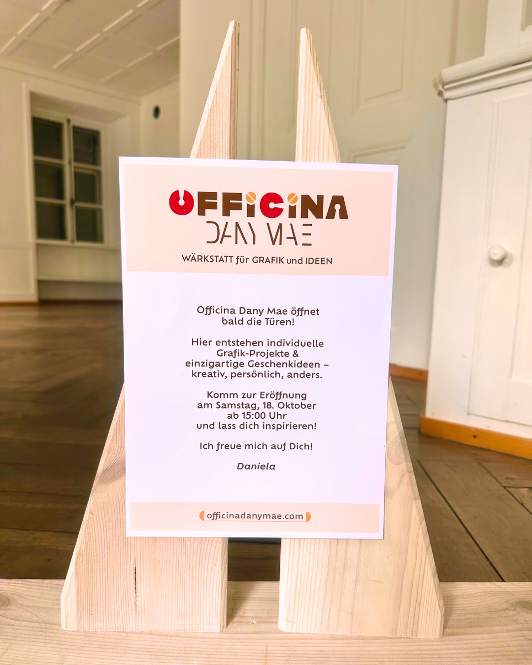 🚀 Nach 10 Jahren als Freelancer schliesse ich ein Kapitel und öffne ein neues: Mein Traum wird Realität ❤️
Ich gründe meine Einzelfirma mit einem Ladengeschäft – ein Ort voller Leidenschaft, Arbeit und ganz viel Herzblut.
📅 Zur Eröffnung am 18. Oktober in der Beckenriederstrasse 4, Buochs lade ich euch herzlich ein ✨
Jede Unterstützung, jedes Like, jedes Wort und jeder Besuch bedeutet mir unglaublich viel 🙌
_____________
🚀 Dopo 10 anni da freelance chiudo un capitolo e ne apro uno nuovo: il mio sogno diventa realtà ❤️
Apro la mia azienda individuale con un negozio fisico: un luogo fatto di passione, lavoro e tanta voglia di crescere.
📅 Vi aspetto all’inaugurazione il 18 ottobre in Beckenriederstrasse 4, Buochs ✨
Ogni supporto, like, parola e visita sarà per me un dono prezioso 🙌
#Neuanfang #TraumWirdWahr #SupportLocal #Eröffnung