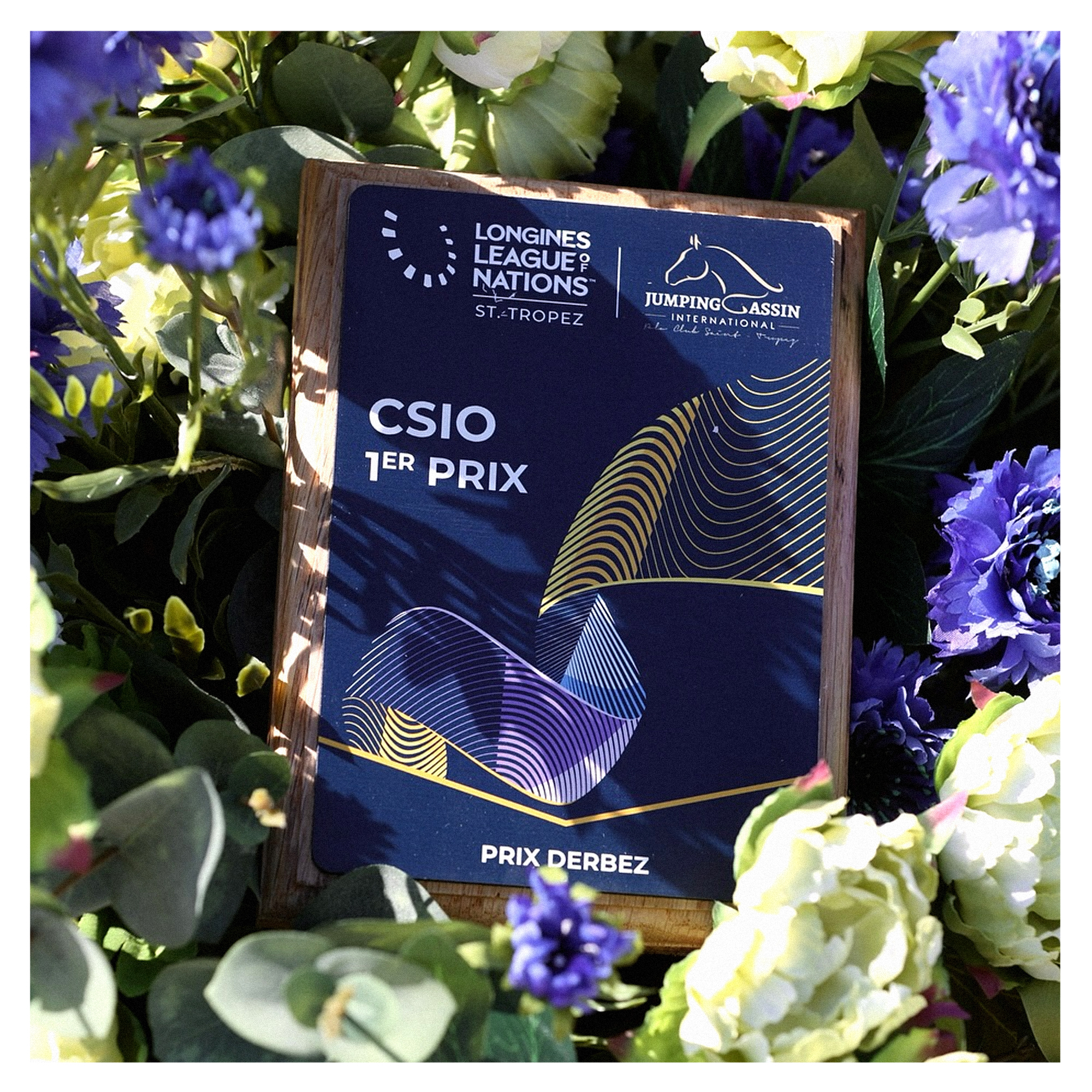 ✨ Clap de fin pour le Jumping International au POLO CLUB SAINT-TROPEZ !
Pour la toute première fois en France, nous avons eu l’honneur d’accueillir une étape du prestigieux Longines League of Nations 🏆.
Nos récompenses ont brillé tout au long de ces 4 jours de compétition. 🔥🐎
#RemiseDesPrix #flot #Equitation #Concours #Plaque #LonginesLeagueOfNations #chenemassif #horses