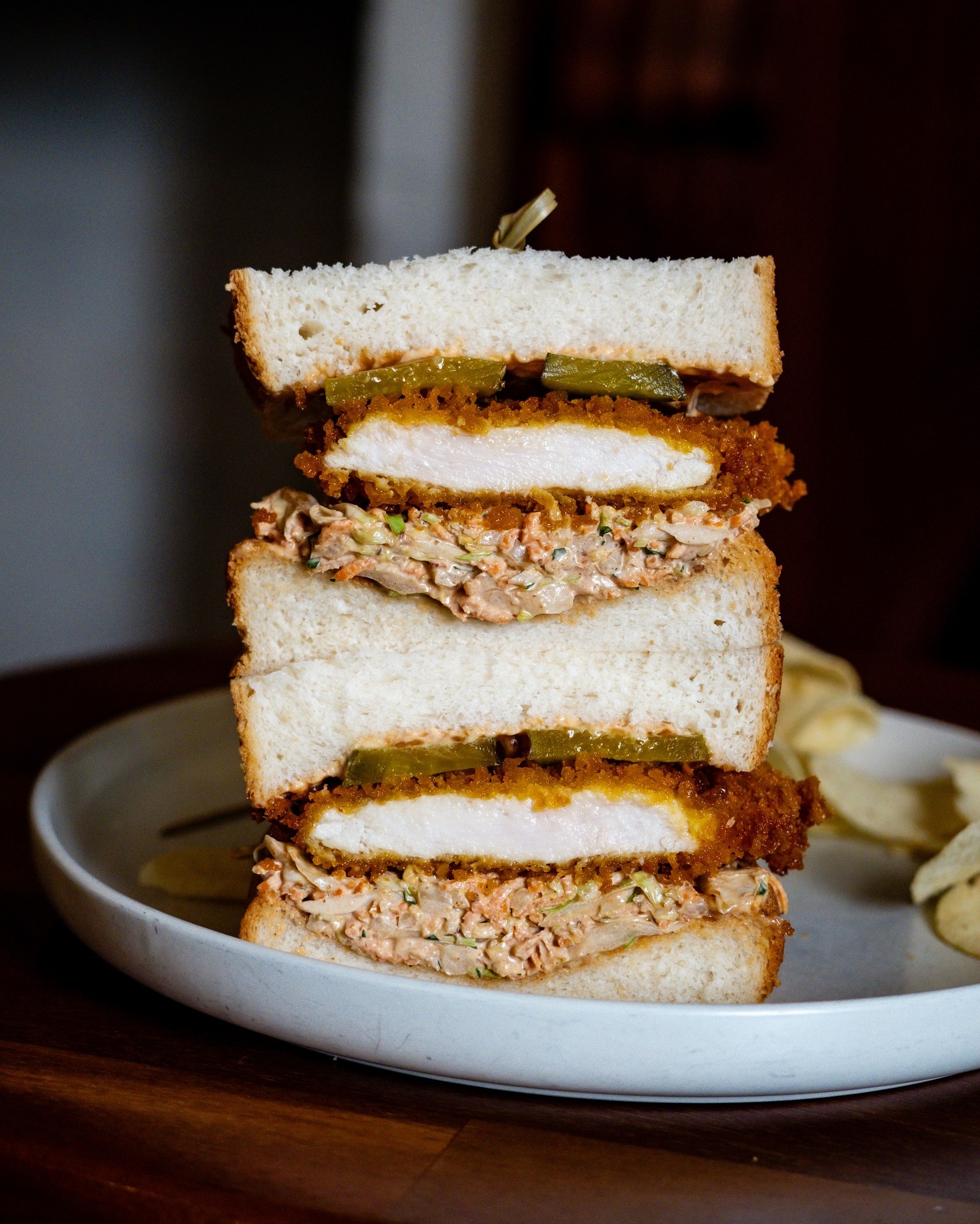 Crunch so good, the birds are ✨ jealous. ✨
And we’re not just talking about the golden chicken katsu. We're talking crunchy cabbage slaw, pickles that bite, and a side of crisps, to keep it interesting.
Spring has sprung, and this bad boy is truly paired for the warmer days ahead. 🌻
#SydneyFoodies #SydneyEats #WhatsOnSydney