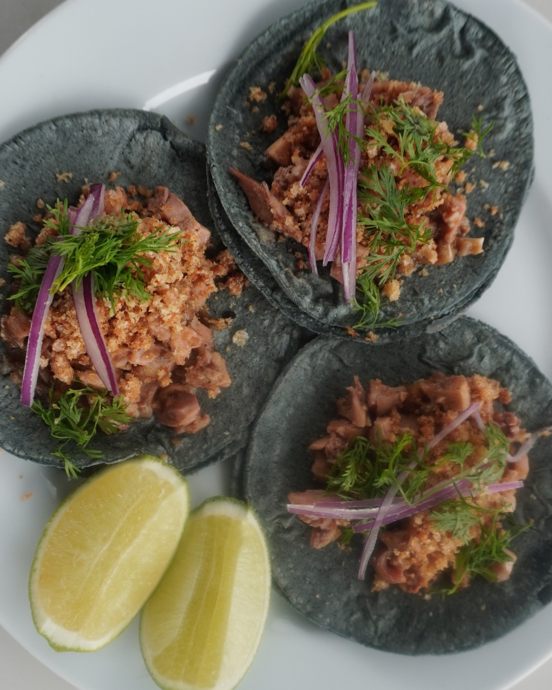 Tacos de lechón
📍Av de la República 157 Piso 7
📞Reservaciones al: 55 5705 5034 o en https://www.arangorestaurante.com/reservations