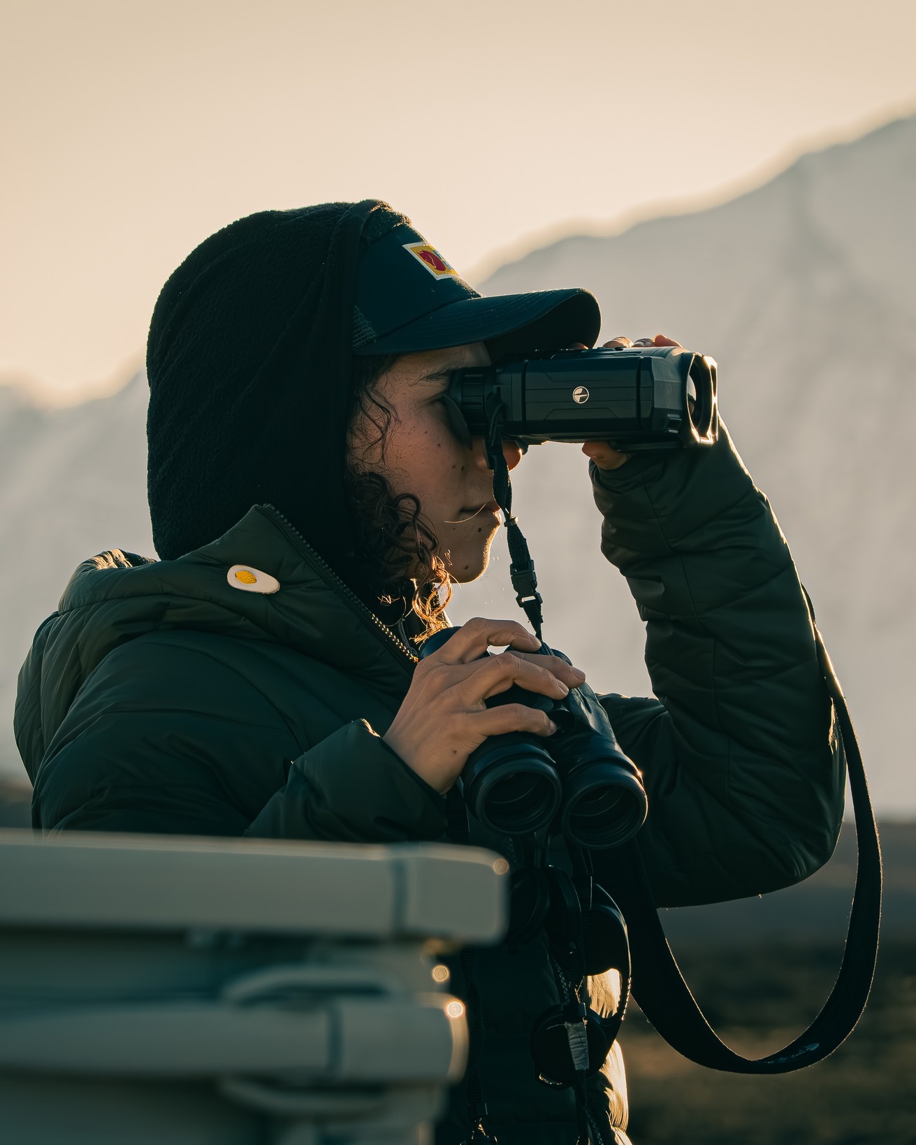 EQUIPO DE TRACKERS: EL CORAZÓN DE LA CONSERVACIÓN 💚
Detrás de cada imagen y registro científico, hay personas comprometidas que dedican su vida a proteger la fauna y la cultura de la Patagonia. Su trabajo diario en terreno es la base de todo lo que hacemos.
–
TRACKERS TEAM: THE HEART OF CONSERVATION 💚
Behind every image and scientific record, are committed people who dedicate their lives to protecting Patagonia’s wildlife and culture. Their daily work in the field is the foundation of everything we do.
📸: @fundacioncerroguido @piavergarafotografia @beatrizschneiders @nuco_fotografia @el_tom___
📍: @estancia.cerroguido