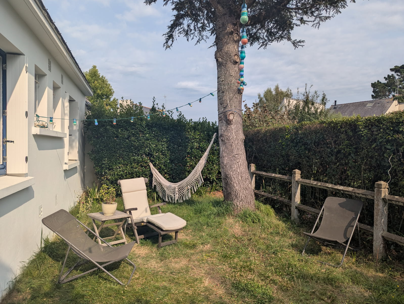 🏡 Une parenthèse au calme pour la Toussaint
Octobre nous offre encore de belles journées ☀️… l’occasion parfaite pour profiter des derniers rayons de soleil dans le jardin, avant de se lover dans l’ambiance cocooning des soirées d’automne 🍁🔥
Pour en savoir plus, rendez-vous sur le site 👉🏼 www.leschambresdelenn.com
➡️ Réservation par mail 📩 : leschambresdelenn@gmail.com ou par téléphone 📞 : 06 84 83 28 26
#bretagne #damgan #morbihan #chambresdhotes #automne #autumn #autumnvibes