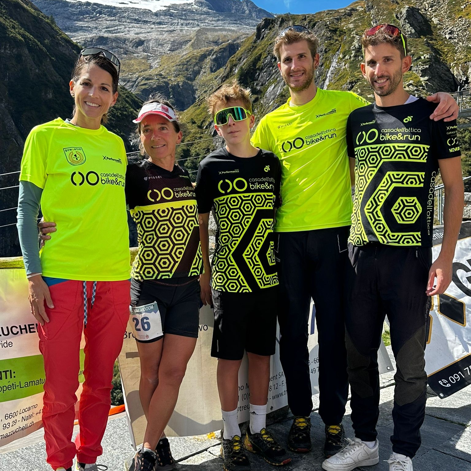 Grande presenza domenica 😎 nelle loro categorie:
Gioele Pantini si aggiudica un ottimo 4° posto 👏🏻
Lara Cheda Pantini arriva 3° 🥉
@categianini si posiziona 2° 🥈
@livin.la_vida_luca arriva 5° 🤩
@andrea.martignoni si aggiudica il 9° posto 💪🏻
What a running TEAM 🤩
@casadellottica_sa
@dynoptic
@lidlch
@farmaciasolduno.ch
@nikoneurope
@pissei @noe_gianetti #pissei
@performancesport
@giuliani_sa
@parisfalegnameria
@AMIfiduciaria
#basodinomountainrun #mountain #2025 #SportPassion #NOstop #race #motivation #run #sport #competition #stravarun #cdobikerun