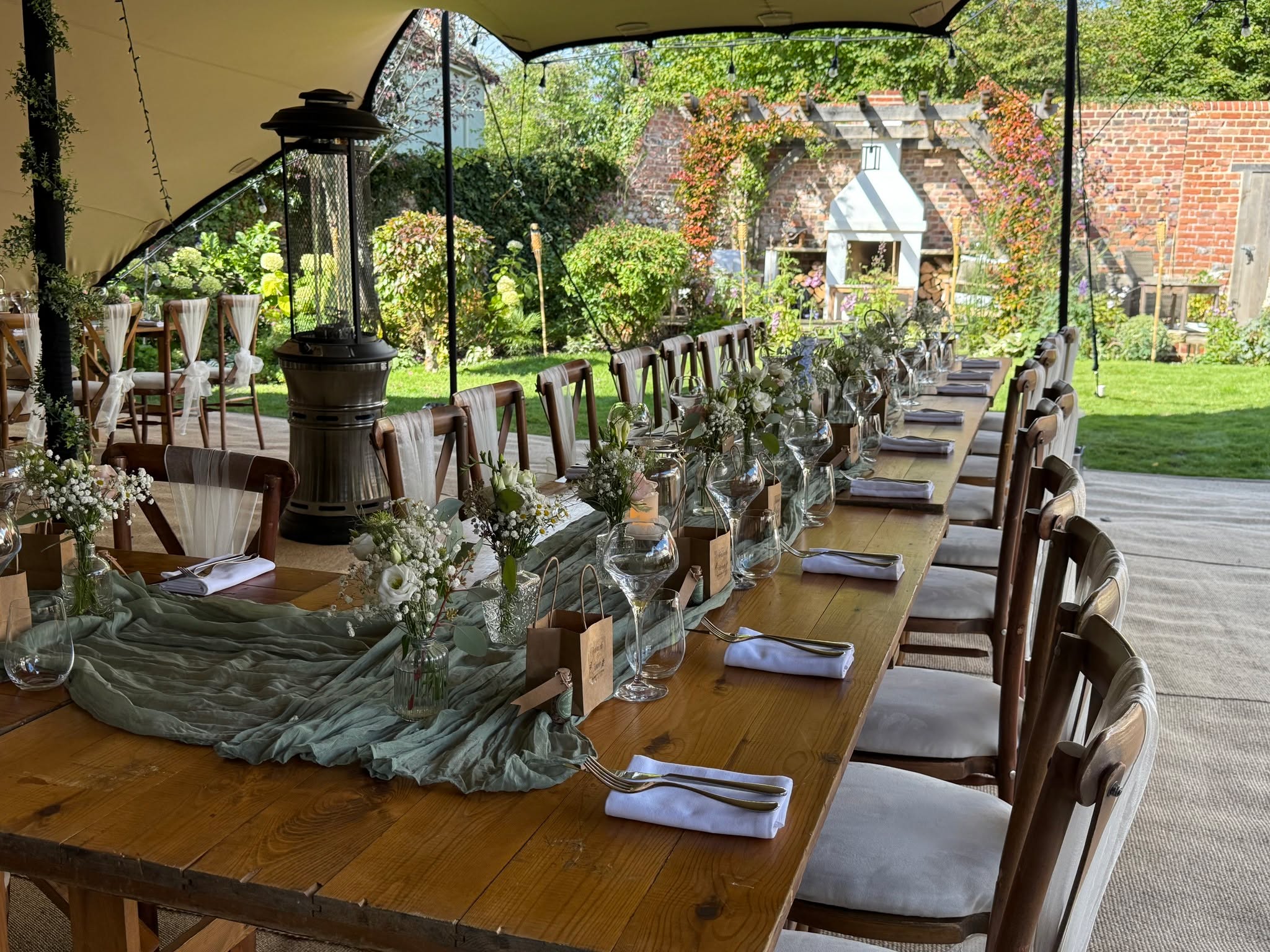 We do love a wedding! For me I really enjoy all of the moving parts to a wedding, it satisfys my attention to detail and organisational streaks massively!
We are on hand from the onset to the moment we leave to advice and guide with all of our experience and knowledge gained over the years of running weddings for clients.
We can organise everything from marquees, catering tents, furniture, entertainment - we even organised a catholic priest recently for a blessing!
#oxfordshire #luxury #privatechef #passion #gardenparties #inhomedining #dinner #britishproduce #buffet #party #reading #wedding #barbecue #caterer #bowlfood #bespoke