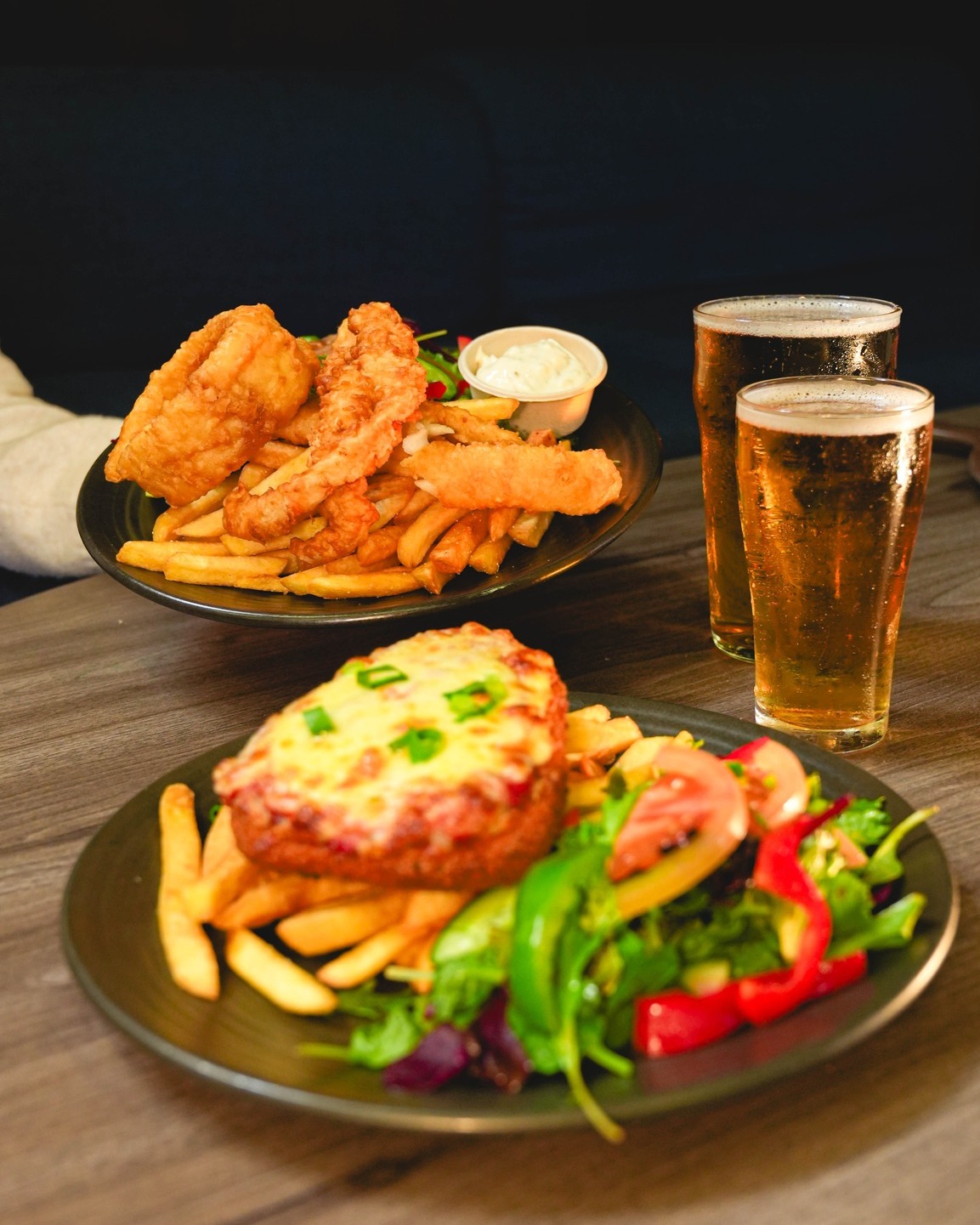 MONDAY SPECIAL: Matesโ Rates ๐
Kick off your week by grabbing any 2 items from the SOLO menu and get the cheaper one 50% OFF! ๐
Ideal for sharing with matesโฆ or spoiling yourself. All at the Tav!
๐ก Did you know the Tav has daily specials? Ask our friendly staff at the counter for the full lineup and never miss a deal for Guild Members.