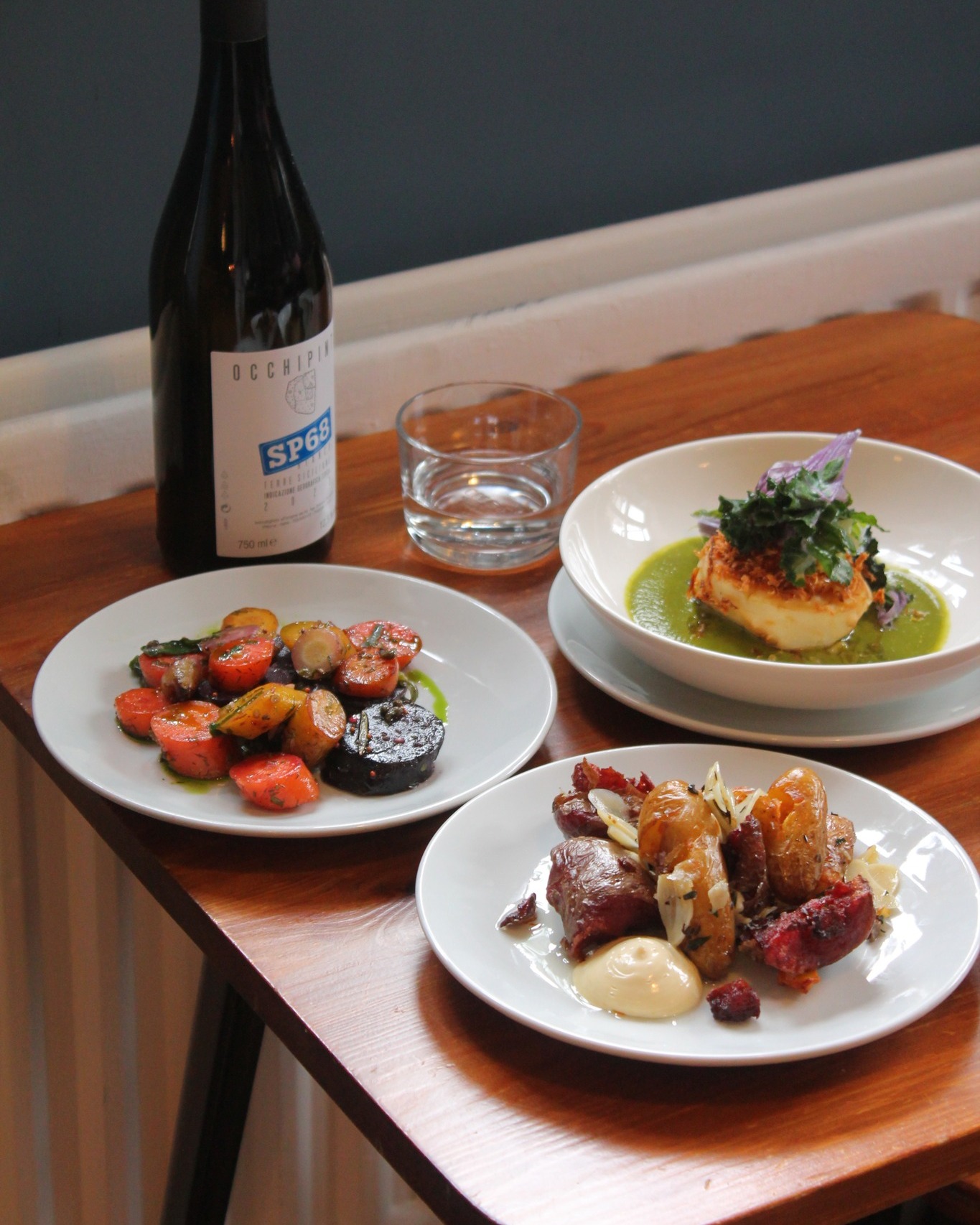 Open from midday today. We are fully booked for dinner, with just a couple of tables left for lunch. Book via www.dilllewes.co.uk
#lewes #lewesfood #sussexrestaurant #farmtotable #naturalwine @restaurantsbrighton