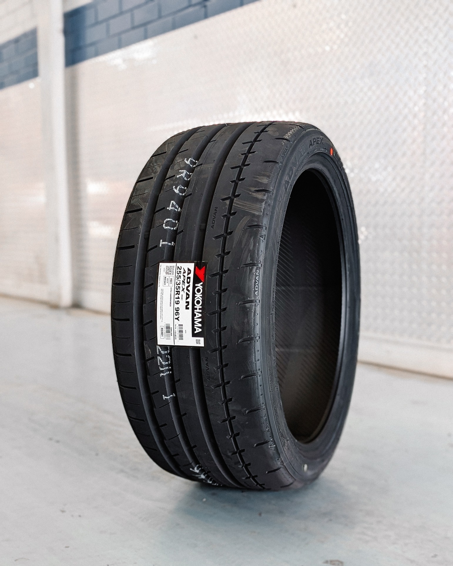 @yokohamaaustralia Advan Apex V601 is an ultra-high performance street tyre designed to redefine grip and dominate the roads, made in Japan. Amazing dry weather grip from its aggressive tread design whilst also safe in the wet, perfect for @812.888.
🌏 autounion.com.au
☎️ (03) 9563 2011
✉️ service@audservice.com.au
📍 Oakleigh, VIC