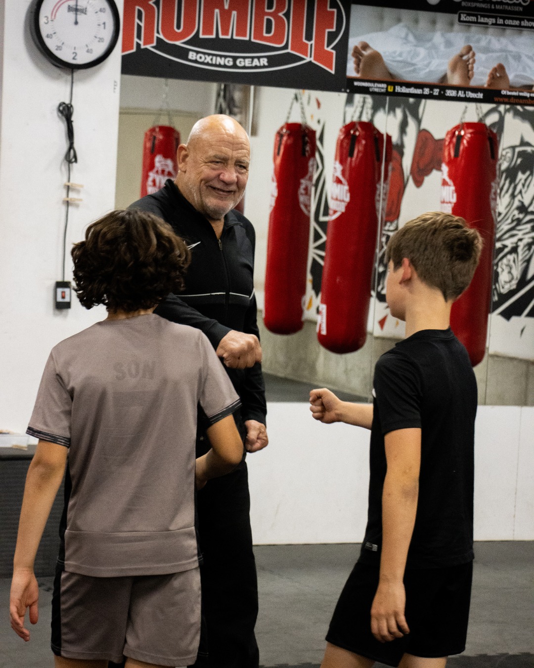 Ook voor de kids en jeugd bieden we Kick Thai Bokslessen aan! ๐ฅ๐ฅ Op een leuke en veilige manier werken ze aan zelfvertrouwen, discipline en kracht & dat terwijl ze plezier maken!
__________________________________
We also offer Kick Thai Boxing classes for kids and youth! ๐ฅ๐ฅ In a fun and safe environment, they work on building confidence, discipline, and strength & all while having a great time!