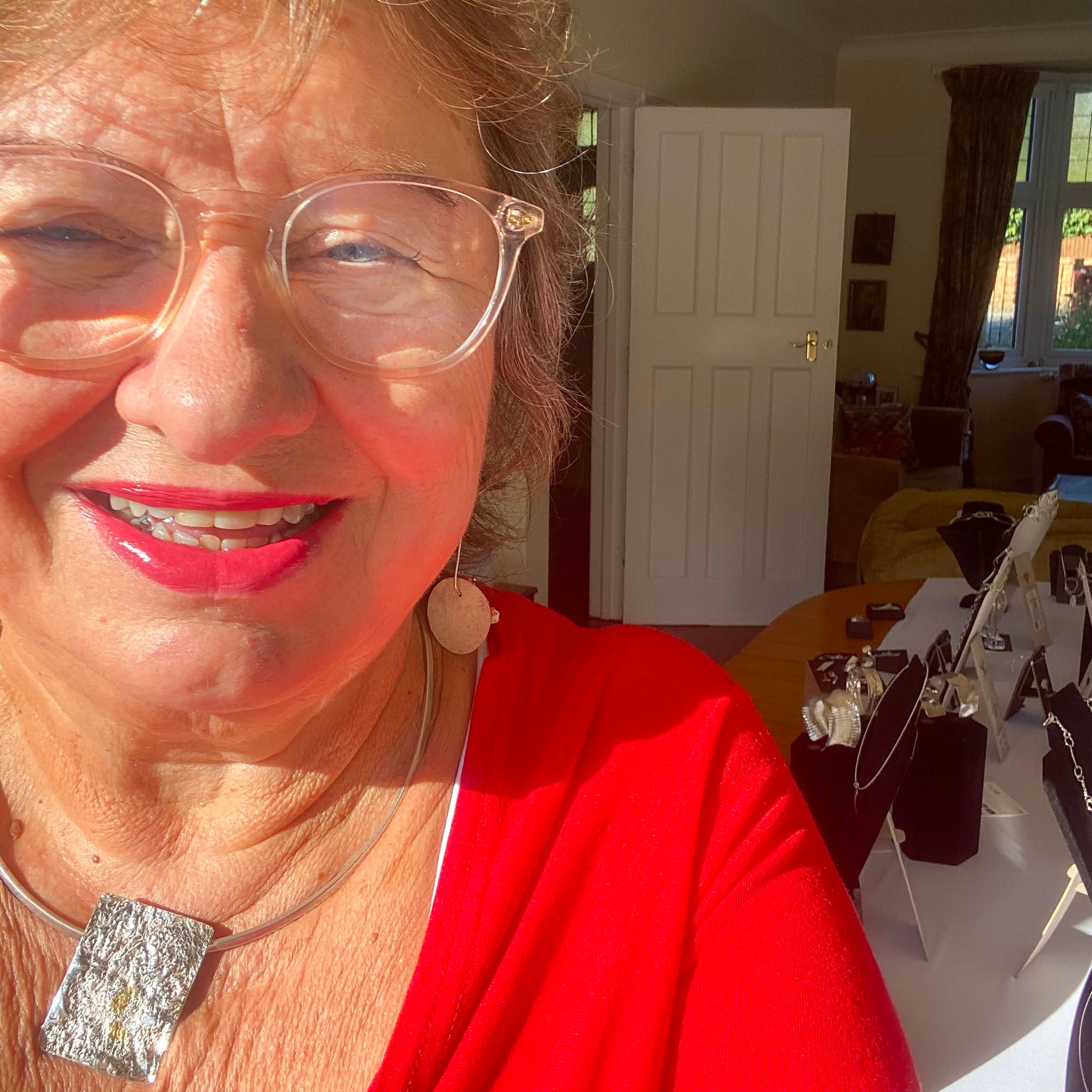 Great to see Slavica back on the Southfields Art Trail again this year with her beautiful range of jewellery.
#wandsworthartistsopenhouse2025 #WandsworthArtistsOpenHouse #WAOH2025 #artist #wandsworth #LondonBoroughofCulture #LBoC2025 #welcometowandsworth #wandswortharts #artistsopenhouse #wandsworthartistsopenstudios #openstudios #originalartwork #art #arttrail #artistsofinstagram #SouthLondonArtist #Wandsworth