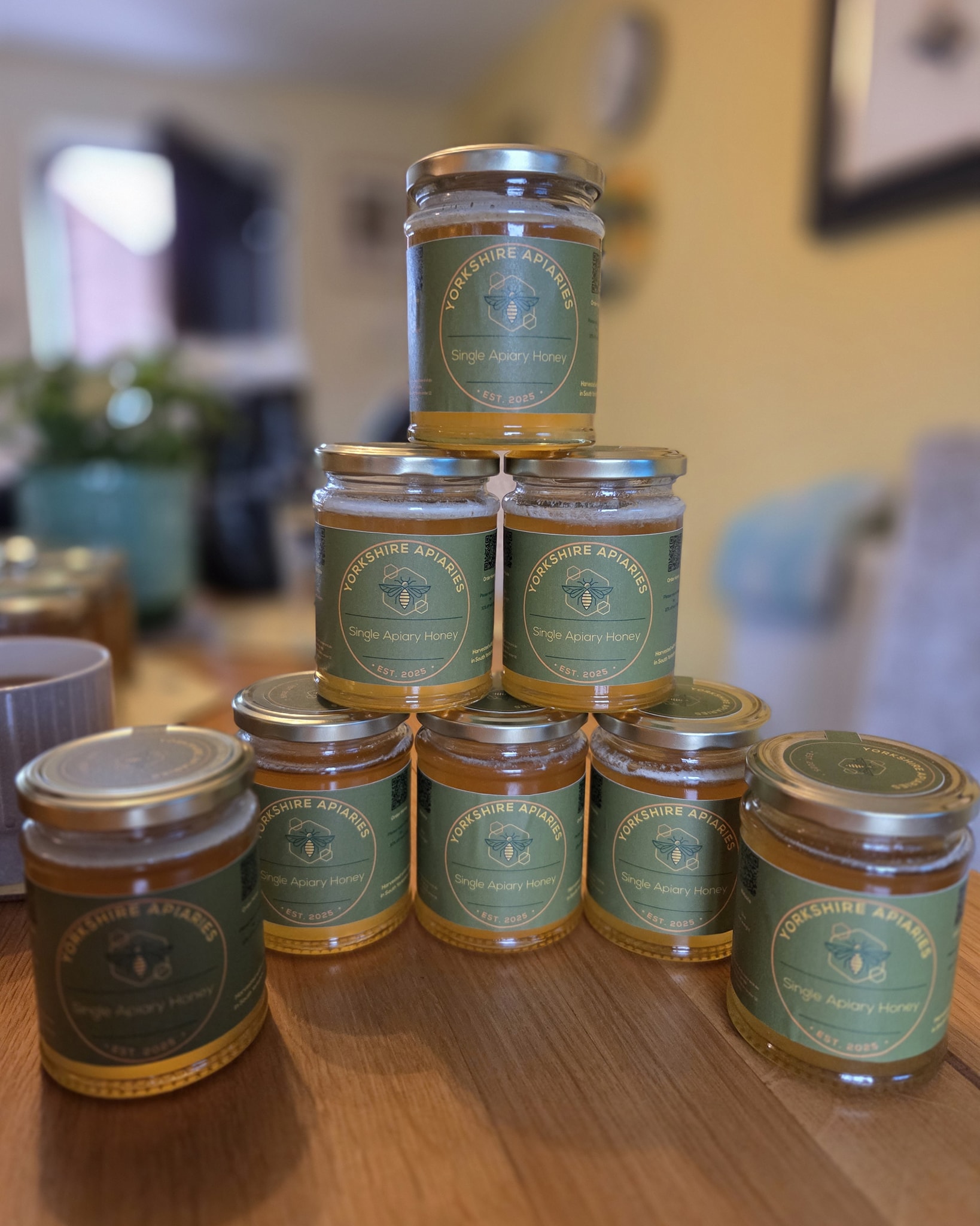 The labels are on!
Honey now available! Yay! £6 per jar (1lb)
To everyone who pre-ordered I shall be in touch 🍯🐝
Collection available from us on Saturday between 10am - 12pm only. (We are on Google Maps!) Or DM for address. 📍
Cash and card accepted.
Local delivery available.
All money made goes back to the bees 🐝
#LocalHoney #BusyAsABee #YorkshireHoney #RawHoney #YorkshireApiaries