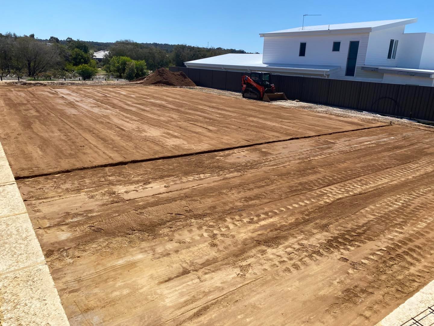 Right tools. Right crew. House pad Earthworks done ✅ 👊