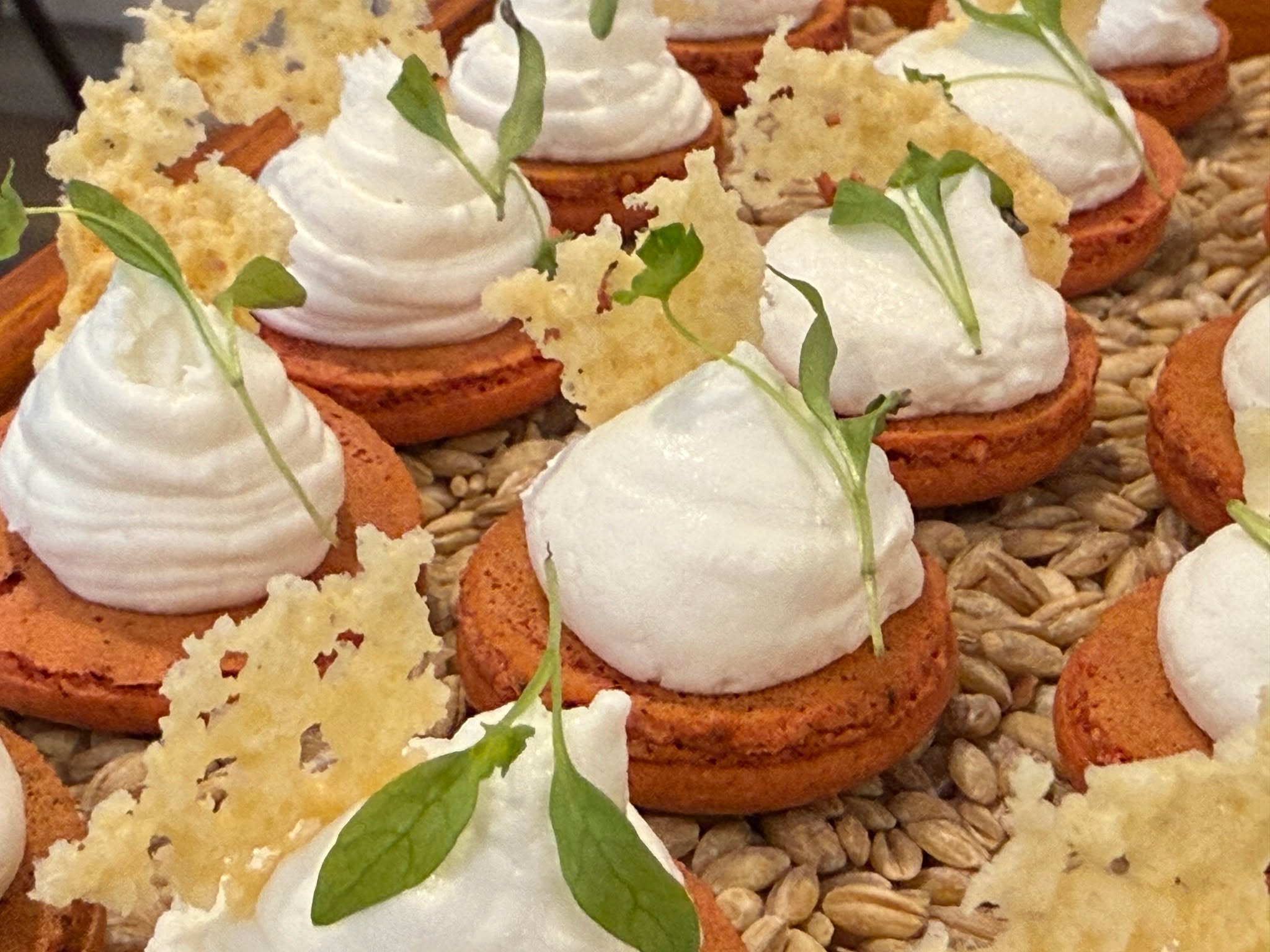 Canapés are such an important part of any event. After the service team with trays of fizz waiting to welcome guests, it's the first thing they will sample from the kitchen and sets the anticipation and excitment of things to come.
I think it's so important to make sure canapés pack a punch, have good texture balance and are beautiful to look at, they set the tome for the whole event.
#wedding #barbecue #passion #dinner #reading #party #bespoke #luxury #finedining #caterer #bowlfood #privatechef #oxfordshire #buffet #gardenparties