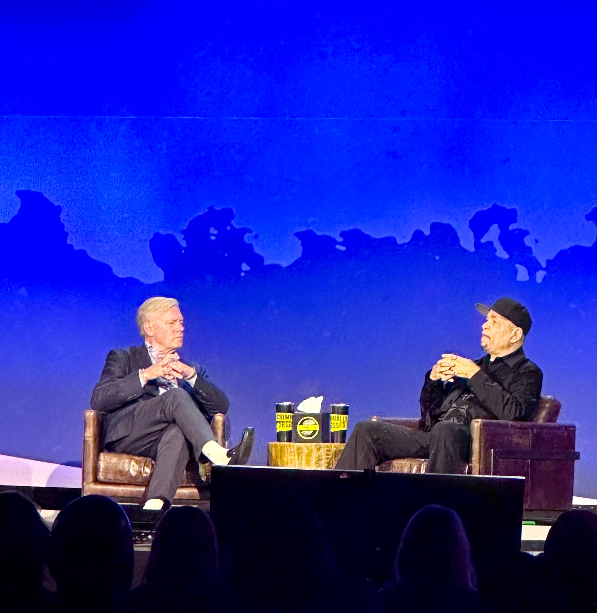 An evening with Ice-T behind the SVU badge…
#CrimeCon2025 #crimecondenver #follow #followme #bountylife #bountyhunter #truecrime #privateinvestigator #bea #thehumanhunters #byrna #robdick #robdickpi #thatguy #thatguyagain #livingmybestlife