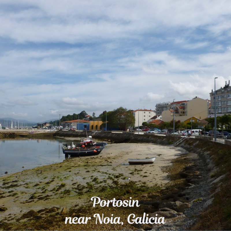 From Olite we rode, over two days and via Leon, to Portosin, a little town in Galicia, east of Santiago de Compostela. We had a lovely apartment overlooking the harbour and it was a chance to relax and, important this, use the washing machine!
#portosin #noia #galicia #motorcycletouring #spain