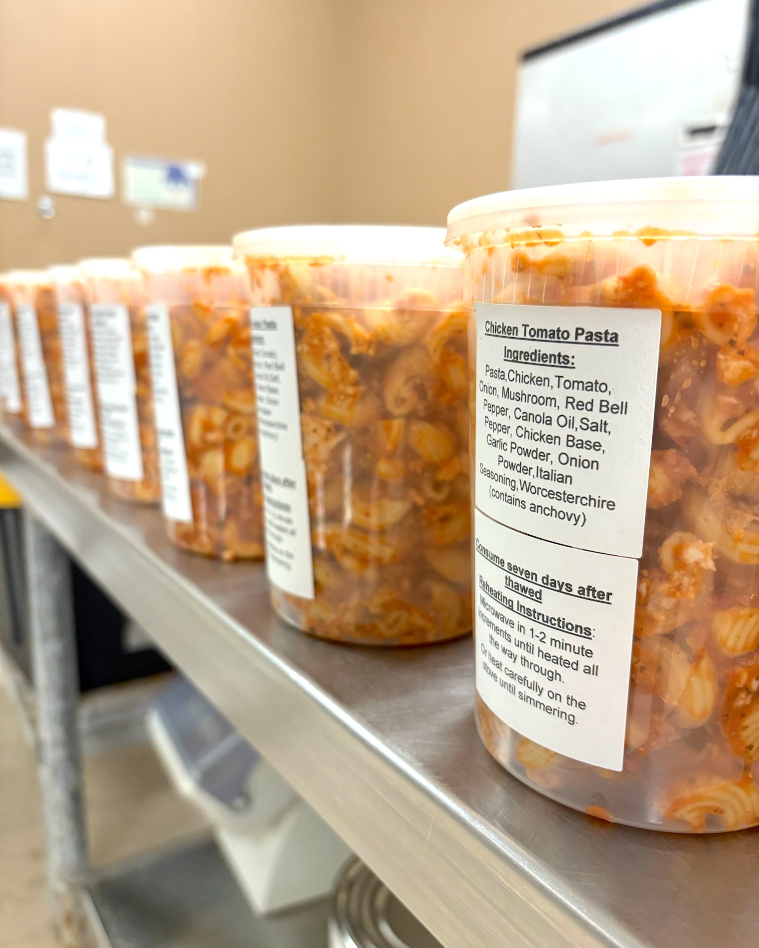 Today is the International Day of Awareness of Food Loss and Waste, a reminder that each year, 1.05 billion tonnes of food goes uneaten around the world. Beyond the wasted meals, food loss and waste account for 8–10% of global greenhouse gas emissions, fueled by production, transport, packaging, and methane from landfills.
At Three O’Clock Project’s Rescue Kitchen, we’re tackling this issue head-on in Baton Rouge. By recovering surplus food from local partners and transforming it into chef-prepared nutritious meals, we’re fighting hunger and food waste, one meal at a time.
Together, we can #StopFoodLossandWaste and create a healthier future for our community and our planet.
#RescueFoodBR #batonrouge