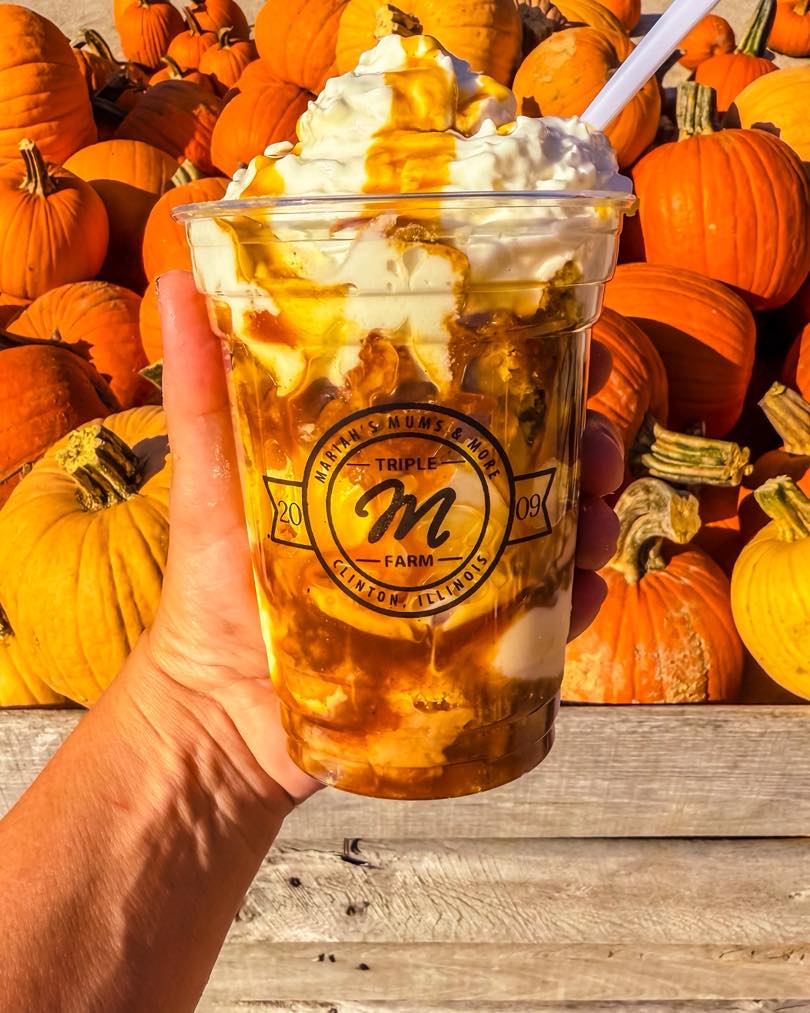 🎃 Pumpkin Palooza = PUMPKIN EVERYTHING! 🎃
🚨This weekend only:
✨ NEW Pumpkin Pie Parfait (hello, fall in a cup!)
✨ NEW Pumpkin Donuts with……Cream Cheese Icing 😋
Plus all your faves: 🍎 Apple Cider Donuts, 🥤 Caramel Apple Slushies, 🧋 Pumpkin Lattes & more!
Come hungry this weekend—you’ll thank us later. 😉
⏰ Thur - Sun I 10am - 5pm
📍 16727 Airport Rd, Clinton