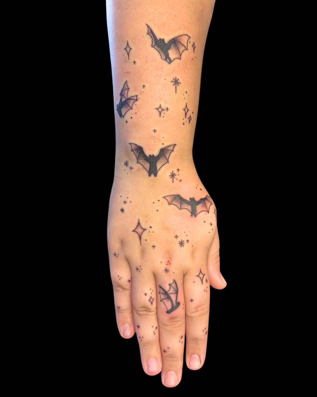 #handtattoodesign #handtattoo #bats #spookyseason #Halloween #halloweentattoo #tattooinspirations #tattooink #tattooinkinspirations #tattoodesigns #tattooshedhemel #tattooshed #bodyart #tattoosandpiercings #tattooartist #tattooideas #tattooshedtattoos #tattooshopnearme #tattooshemelhempstead #hemelhempsteadtattoos #tattooshemel #tattooist #tattooed #tattooart #tattoolife #tattoostyle #tattoodesign #tattoostudio #tattooinspiration #tattoos