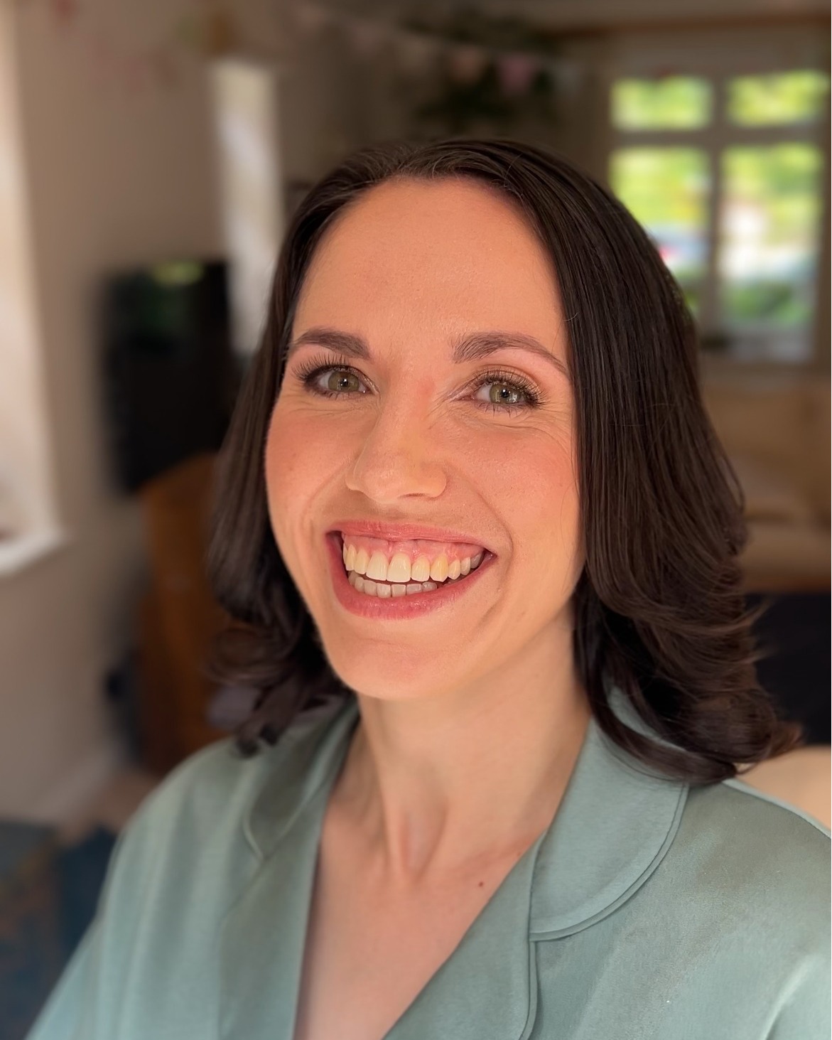 Stunning, stunning Catriona! This morning was filled to the brim with banter, good music & reminiscing! Oh & not to mention family dog Chip insisting on being in on the action too. I fully believe that the Bride sets the tone for how the morning will run & you Catriona are just sunshine in human form! Constantly smiling & which is infectious & a joy to be around! Thank you for everything!
Representing: @sophiepamela_bridalartistry
.
.
.
#surreymua
#surreymakeupartist
#bridetobe2026
#hampshiremakeupartist
#bridalmakeupsurrey
#surreybridalmakeup
#hampshiremua
#berkshiremakeupartist
#berkshiremua
#weddingmakeupsurrey
#surreyweddingmakeup
#bridetobe2027
#2026brideuk
#hampshireweddingmakeup
#2027brideuk
#berkshireweddingmakeup
#weddingmakeuphampshire
#weddingmakeupberkshire
#bridalmakeupberkshire
#berkshirebridalmakeup
#bridetobe2028
#surreyhairandmakeupartist
#hampshirebridalmakeup
#kingswoodgolfandcountryclubweddings
#kingswoodgolfclubwedding
#kingswoodgolfandcountryclub