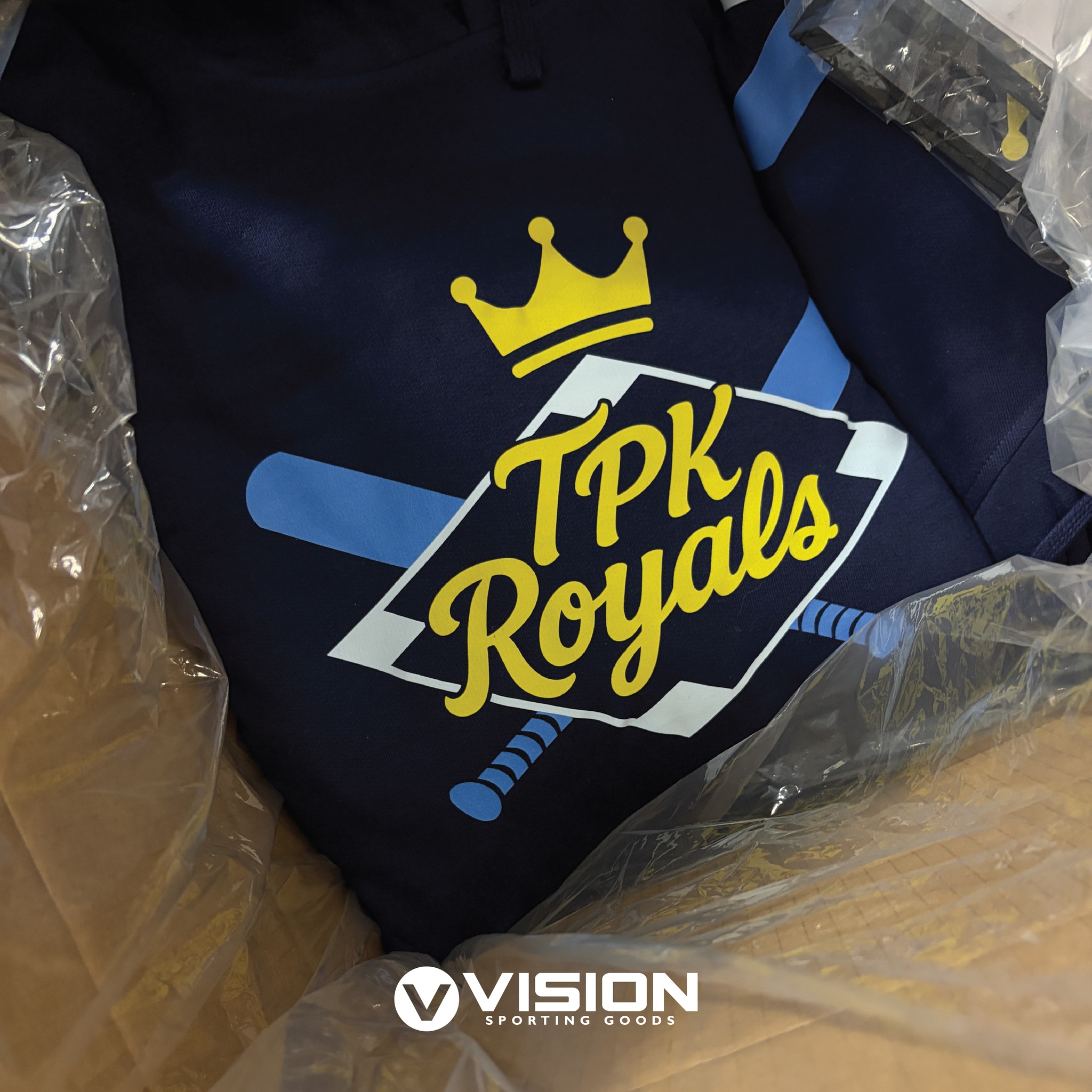 👕✨ New week, new threads! #ThreadsThursday
We handle DTF printing right here in-house—from one-off orders to full team gear—and pair it with embroidery that brings your brand to life.
Swipe through some of this week’s looks ➡️ and imagine what we can do for your team.
⚡ Big or small, we’ve got the vision for your gear.
#VisionSportingGoods #DTFPrinting #CustomApparel #Embroidery #GameDayReady