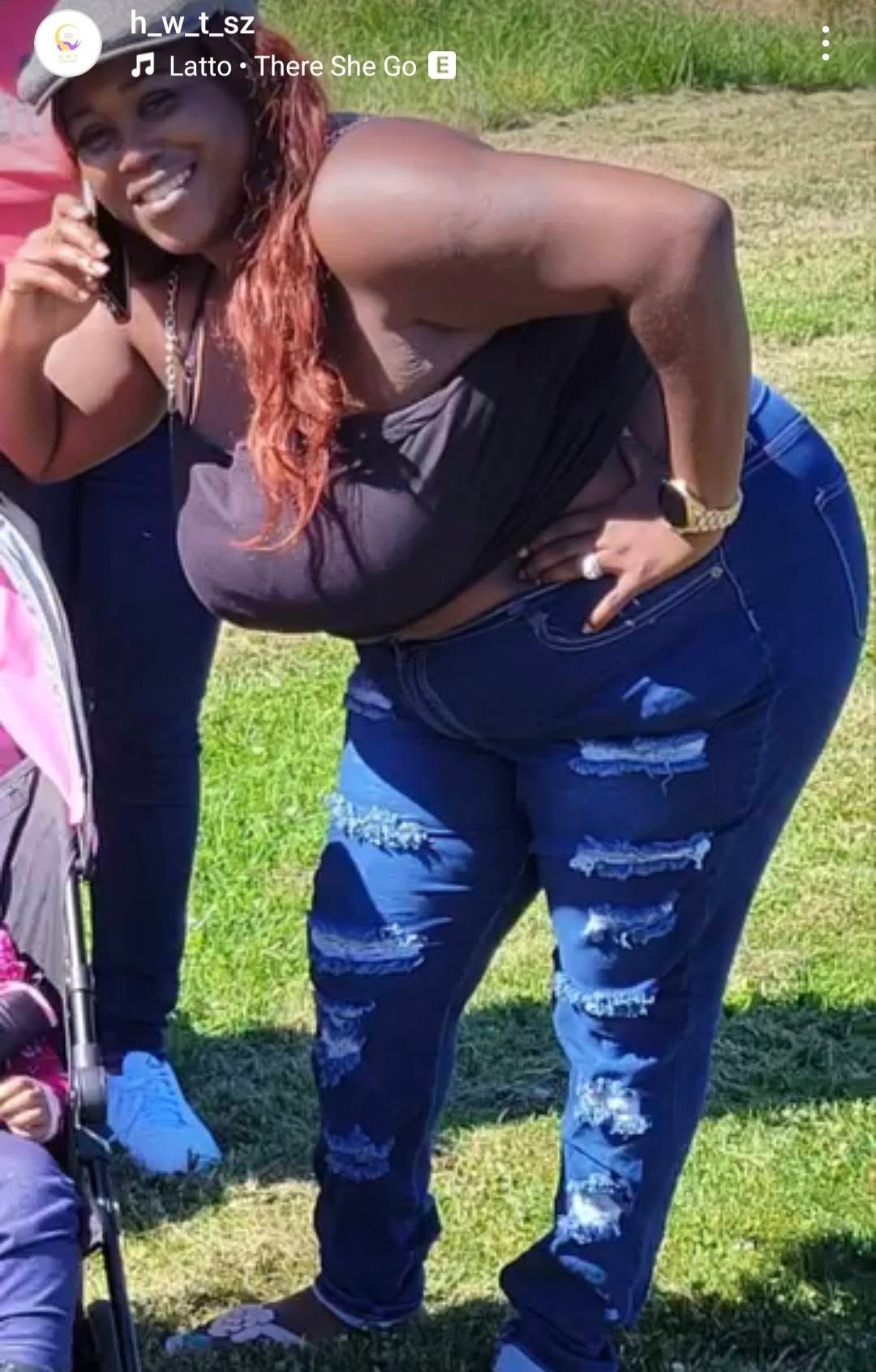 Happy Monday yall....just wanted people to know moving in silence is key ....what ever journey you embark on i advise you to keep it to yourself until your completely done and ready to execute.....haters can't speak negative on your progress if they dont know what's going on....
Im loving the healthier glow up women im becoming, the business women ive became is a beast 💪 .
Just wanted to pop out on yall let you know life is amazing, dont give up, change you environment, your circle and follow your dreams in silence and baby watch you level up and walk in your true authentic self I promise you wont regret it.