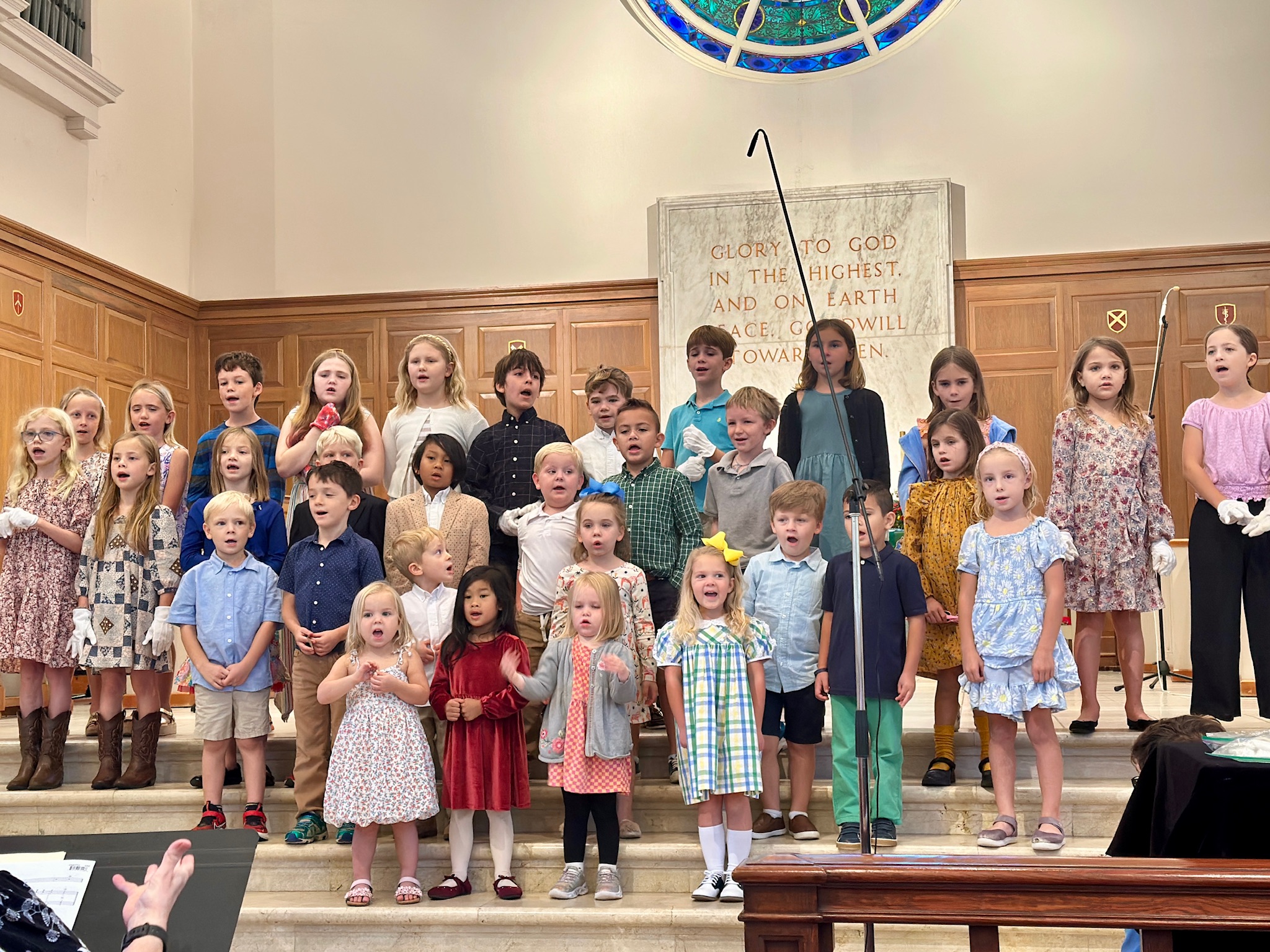 We love seeing so many children participating in our music ministry this year! They did a wonderful job leading worship music and sharing their gifts this past Sunday. You can get your kids involved by visiting www.bit.ly/rumcchild-2526#childrensmusic #worshipmusic #musicministry #childrensmusicministry #childrensministry #unitedmethodistchurch #vaumc