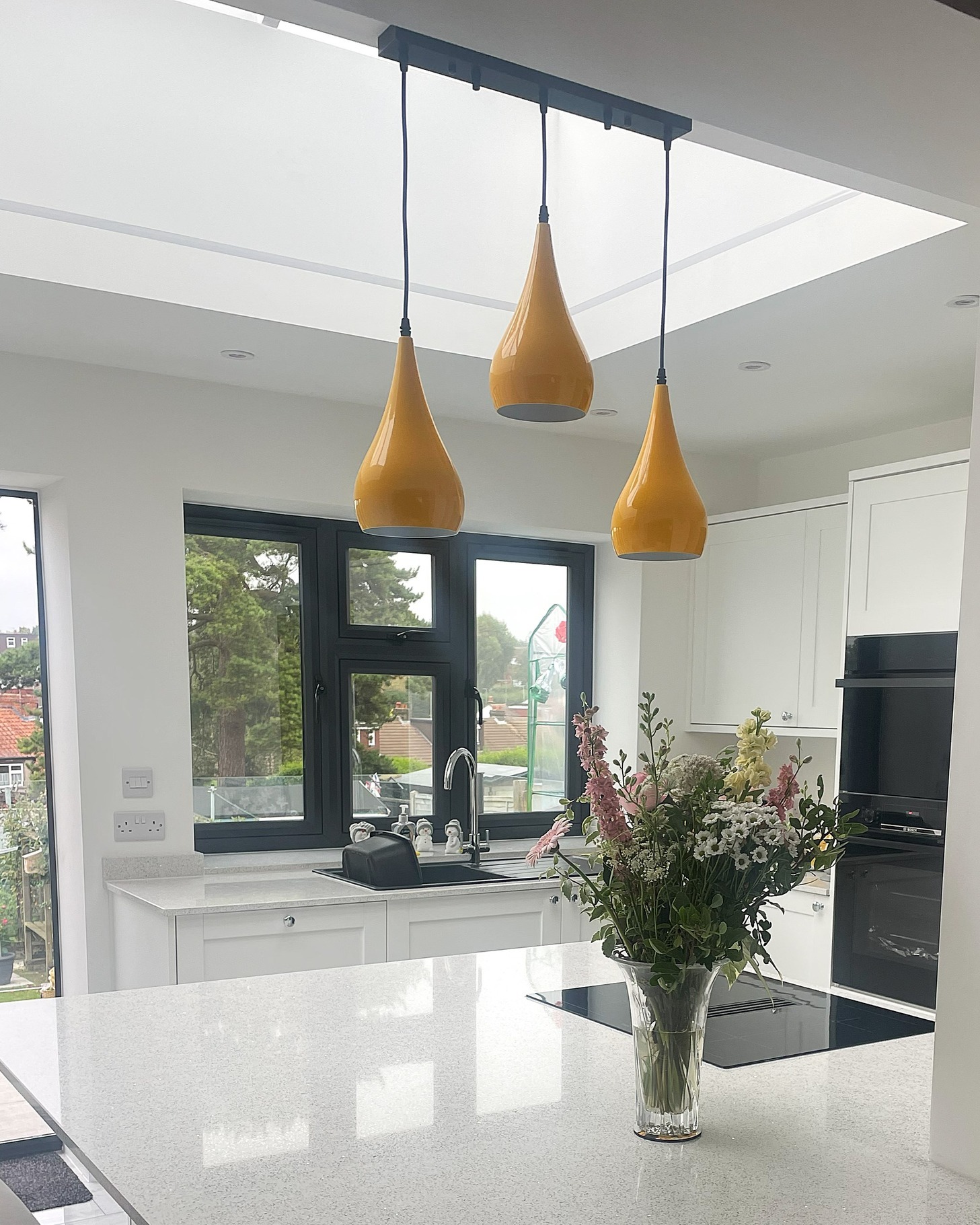 ✨ New Blog Post! ✨
We’re so excited to share the story behind this beautiful single-storey rear extension in Surrey — designed by us at @blissinteriorsltd and built by the talented team at @berrywoodcontractors .
Our clients told us: “These works have changed our lives.”
From light-filled breakfasts to Christmas dinners with the whole family, this extension has completely transformed the way they live at home.
💻 Read the full story on our website – link in bio!
#SurreyHomes #KitchenExtension #ArchitectureDesign #BlissInteriors #HomeInspiration #Oxted