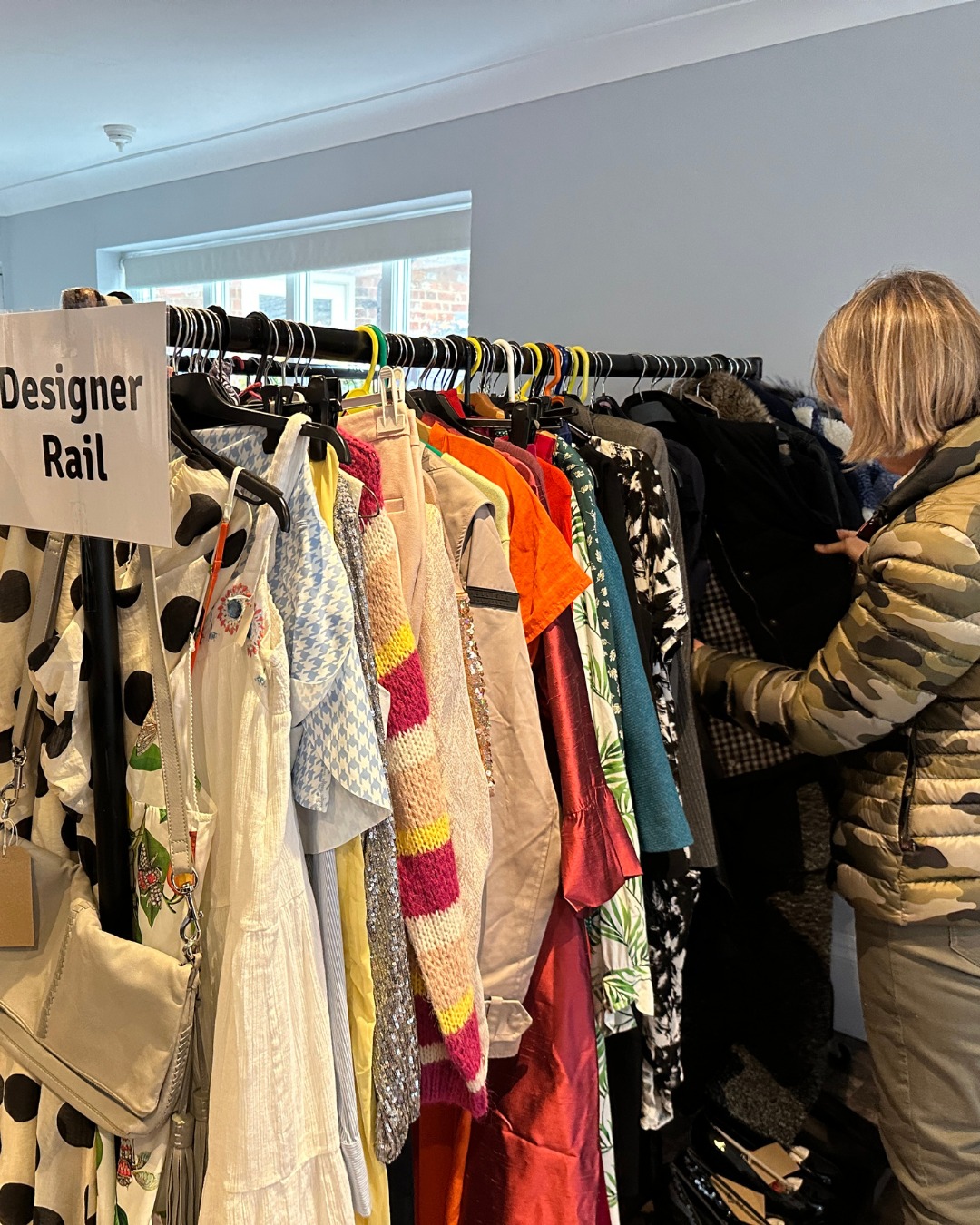 What a day! Thank you to everyone who came along to our Preloved Clothing Sale today at 28 Queen Street, Lymington. We'll be open again tomorrow (last day!) from 9am to 3pm, the rails are replenished and looking great!
All funds raised by our clothing sale help us to support local people living with cancer. We are all volunteers.
#prelovedfashion #prelovedsale #nearlynewsale #fundraisingevent