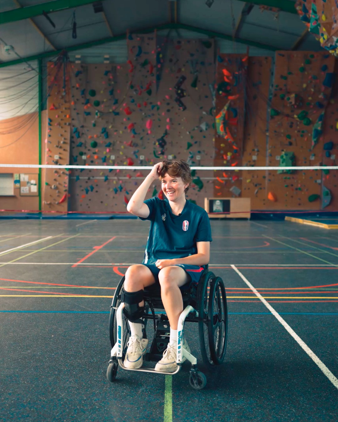 🏆 Championne d’Europe !
Ce week-end, notre ambassadrice @MilenaSurreau a décroché l’or en para-badminton 🇪🇺🏸
Une précieuse victoire : la 1ère sur la scène internationale pour Milena, et le fruit d'un entraînement exigeant, autant physiquement que mentalement.
Vous l'aurez compris, sur tous les terrains, raquette à la main ou équipée de son puissant combo #Dreeft x Yomper+, Milena repousse ses limites...
Détermination, courage et soif d’aventure, 💪🏼 BRAVO Milena, et merci de nous rappeler que savoir ajuster sa vitesse, c'est se donner les moyens d’aller plus loin !🚀
#ParaBadminton #ChampionneDEurope #Inspiration #TeamEPPUR #Aventure #Handisport #wheelchair