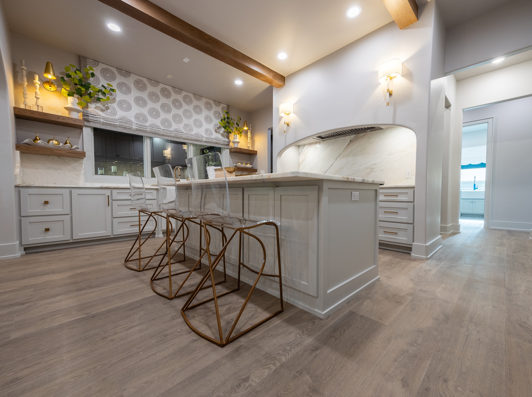 Thursday saves: this kitchen 😍
Builder: @becknalbuildinggroup
Photographer: @ashleyadamsmedia
Lubbock Custom Home | Custom Home | Kitchen Inspiration | Lubbock Texas Home | West Texas Home
#pddtexas #lubbocktexas #lubbockhome #customhomeoflubbock #lubbockcustomhome #kitchendesign #kitcheninspo #ashleyadamsmedia