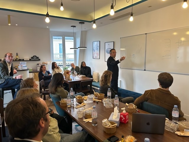 Quel plaisir de recevoir pour notre dernier déjeuner culture, Albin Dargery - Directeur Général Délégué de Bouygues Bâtiment IDF - qui nous a raconté son parcours au sein du groupe Bouygues et présenté quelques-uns des grands projets qui l’ont marqués. Il a su nous partager sa passion pour les chantiers d’exception !