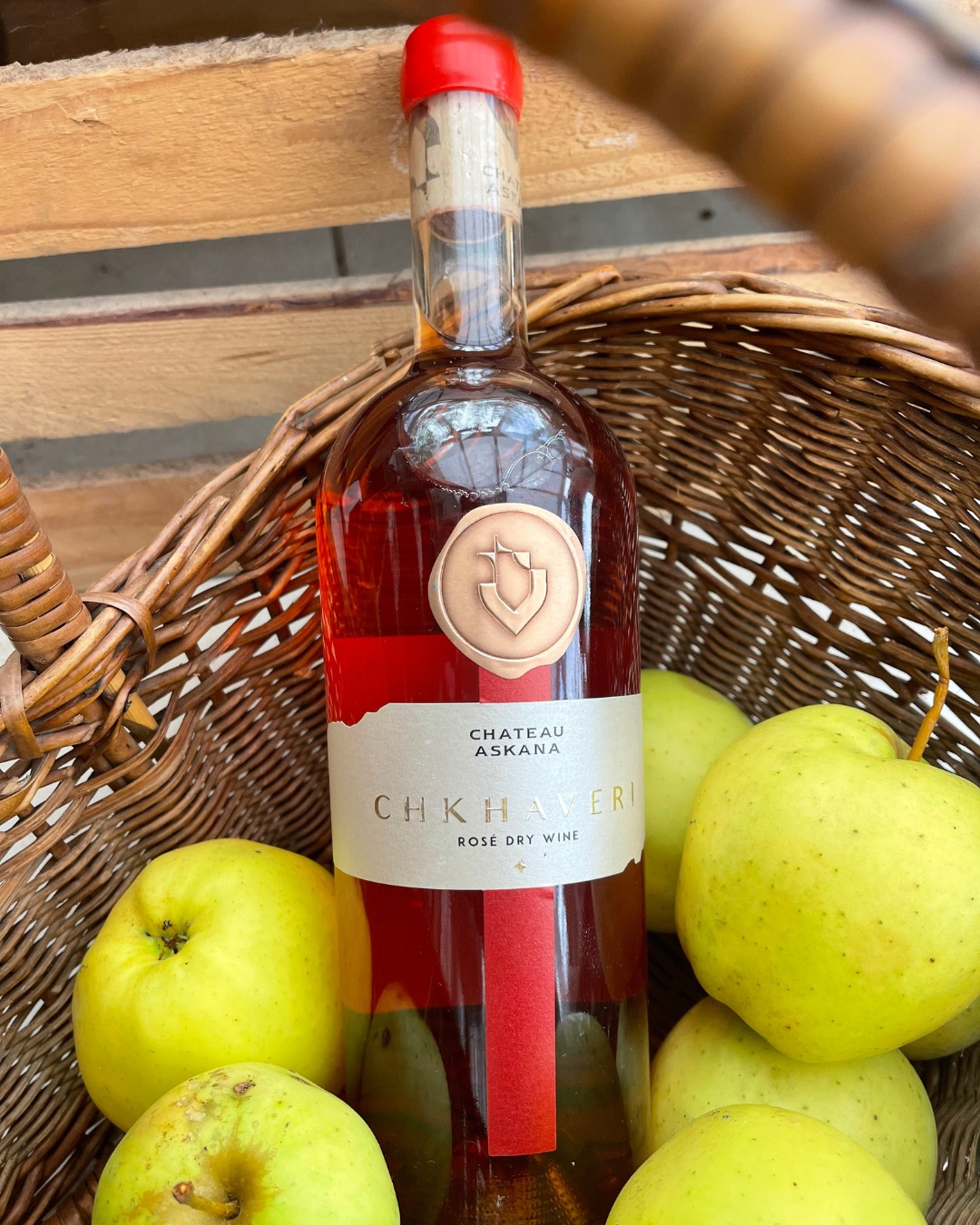 Georgia is often called the cradle of wine, with archaeological evidence pointing to continuous winemaking for about 8,000 years.
Its ancient technique of fermenting and ageing in qvevri-large clay vessels buried underground-remains part of living culture today 🏺
This method encourages gentle oxygen exchange and allows wines (white and red) to develop layered textures, savoury nuance, and a sense of place you can taste. Stop by our stall on Winchester market tomorrow to taste fine wines from Georgia!