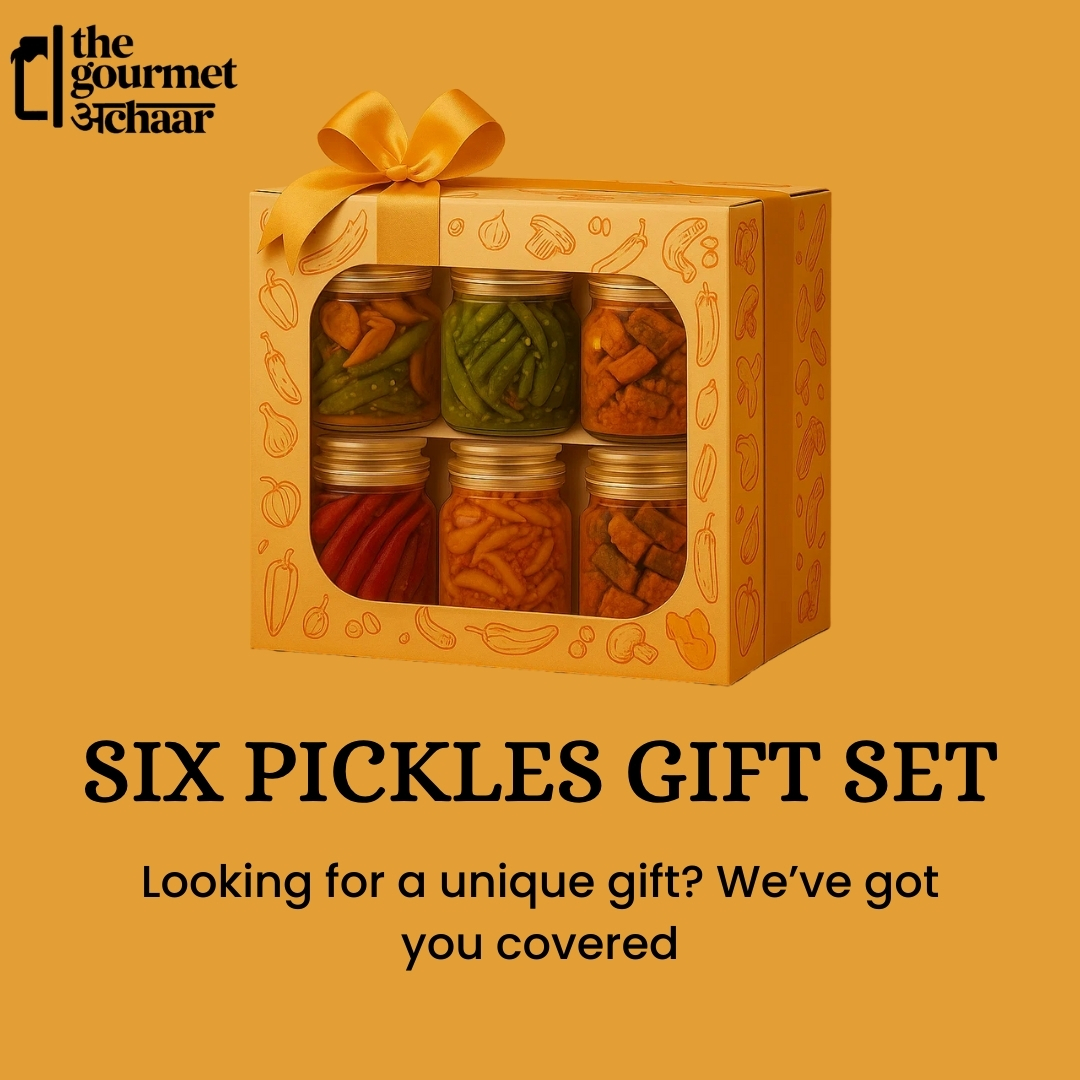This festive season, give the gift of flavor with our custom six pickles gift set! Perfect for the pickle lover in your life. 🎁🥒 Order yours today and make their holidays a little crunchier! #PicklePerfection #GiftOfFlavor #FestiveTreats