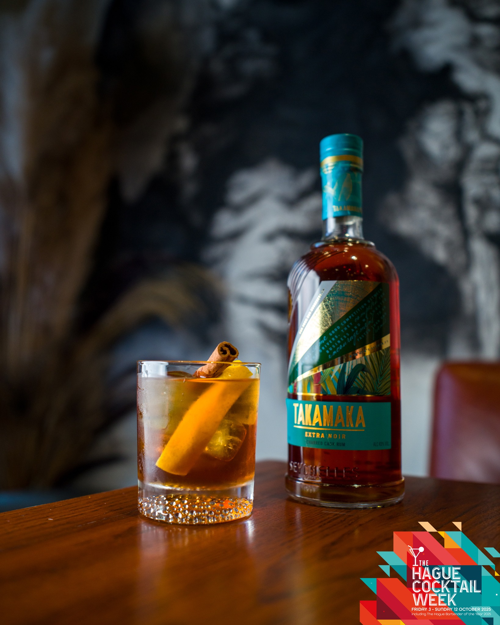 Don't be old fashioned, just enjoy a @takamaka_rum fashioned instead! This delicious twist on one of everyone's favourite classic is sure to put a smile on your face.
As ever the team @lamianasianstreetfood have put their own spin on something we all know and love and made it that bit better.
Make sure you come along and treat yourself to this fine concoction before the The Hague Cocktail week is over!
📸 @honkingelephant
#cocktails #cheers #proost #denhaag #thehauge #cocktailweek