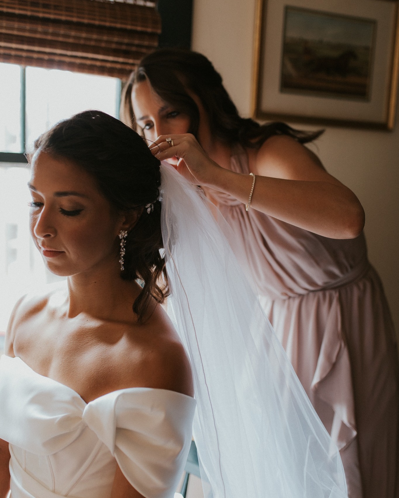 🩷 Sister appreciation! At SBD we're fortunate enough to get referrals from past clients. It's even more precious and important to us when we're hired by siblings.
K's wedding was in June 2024 at @unionmillspublichouse
and E's wedding was this past July at @mcclintockdistilling
We love these sisters so much and we're so happy to have them as a part of the Hive Tribe. Hot summer weddings, table setting problem solving, church ceremonies, lost keys, and all 😆
@_k_edwards & @em_edwards33
Church | St. John the Evangelist Roman Catholic Church
Reception | @mcclintockdistilling
Catering | @celebrationsfrederick
Photography | @bradnguyenphoto
Coordination | @sleepingbeedesigns
Floral Design | @blossomandbasketboutique
DJ | @thedapperdjs
Desserts | @sagecakery
Beauty | @glambridalbeauty
Transportation | @onthetownlimo
Alcohol | @gateway_liquors
Signage | @lissabeeboutique
Bridal Salon | @francescasbridal
Dress Designer | @annebarge
Alterations | Cookie Tin Tailors
Rings | @kayjewelers
Bridesmaids Dresses | @birdygrey
Suits | @menswearhouse
#wedding #weddingcoordinator #Frederick #frederickmd #frederickwedding #womanowned #marylandweddings #engaged #mdwedding #downtownfrederickmaryland