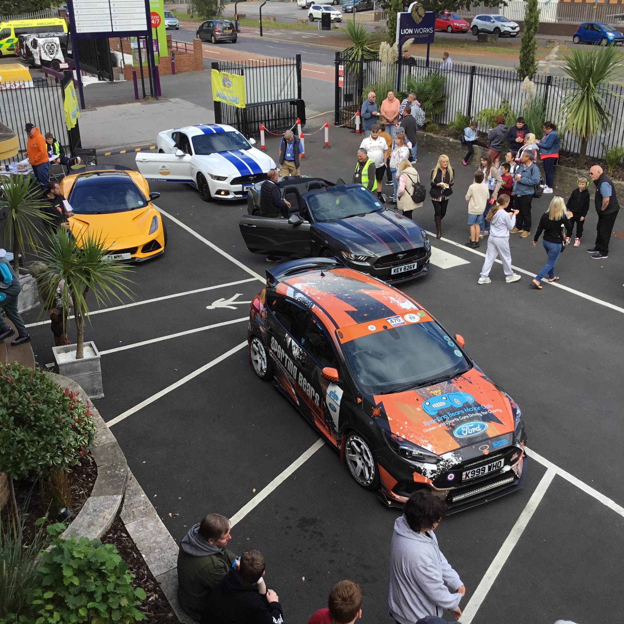 We're into the final hour of our Supercar Sunday! The day's been firing on all cylinders, so buckle up for a ride!