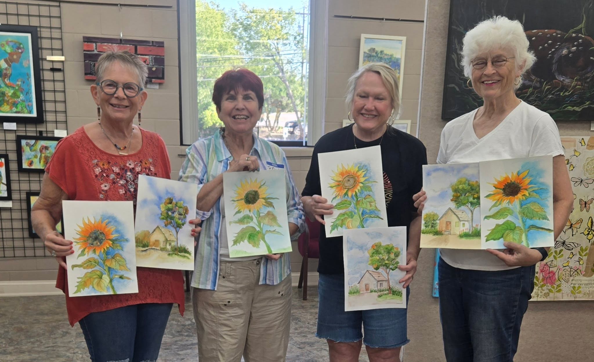 Did you know that we host art classes throughout the week? On Wednesdays, we watercolor! Check out a full list of our art classes here: https://highlandartsguild.org/art-classes